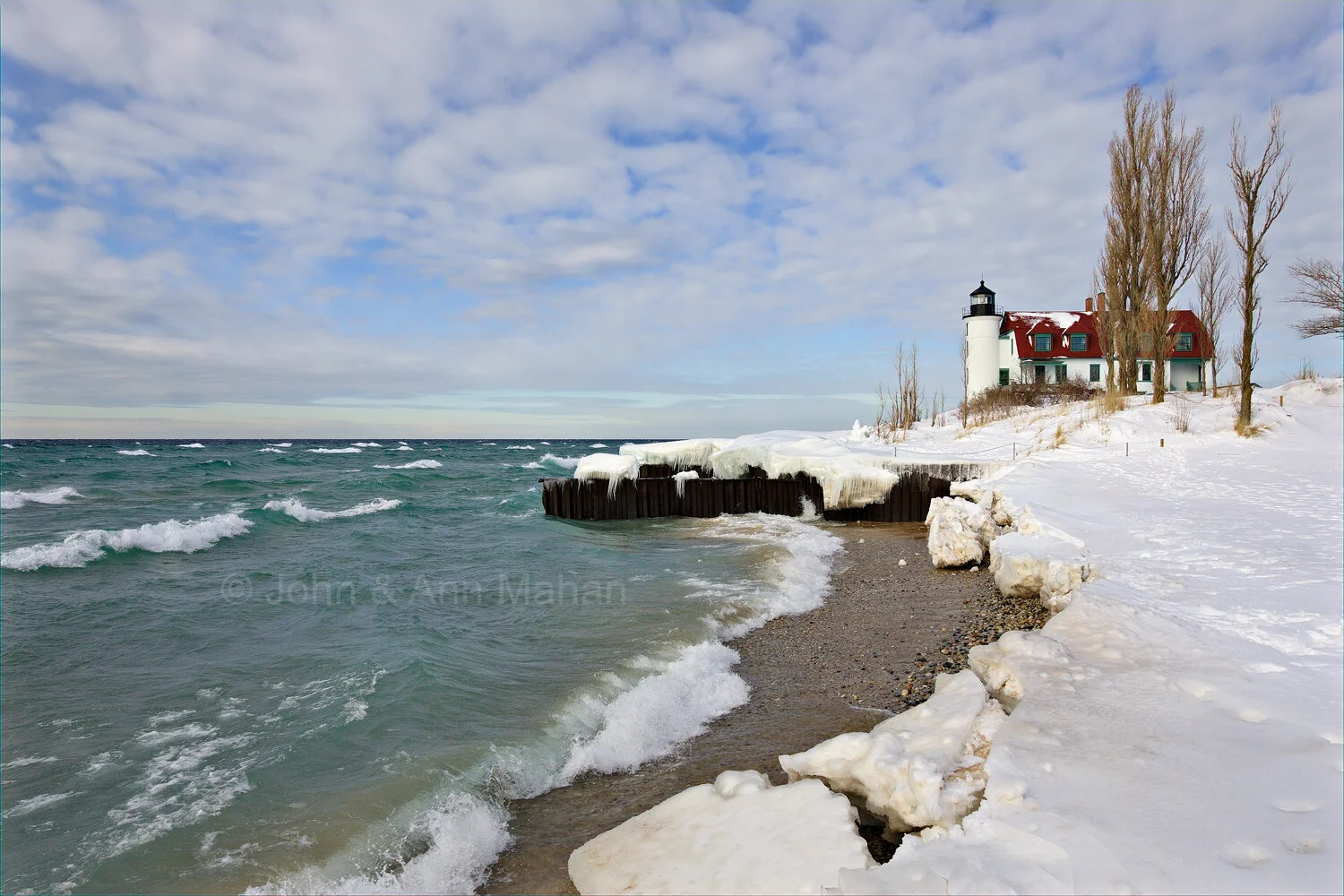 ID_0810C2_07 Point Betsie Lighthouse in Winter