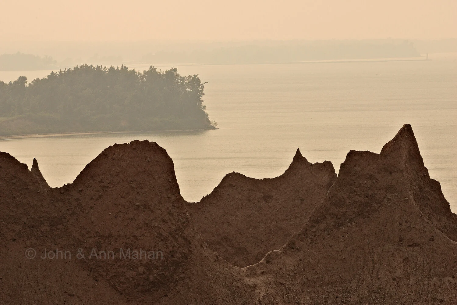ID_4828C2_04 Chimney Bluffs near Sunset