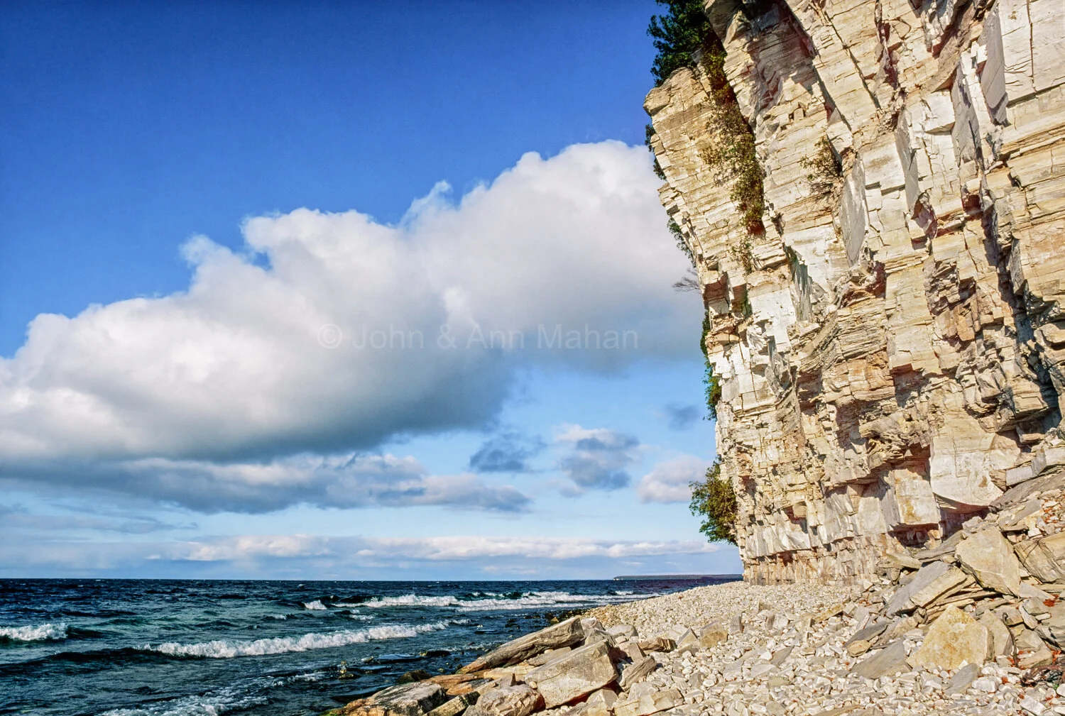 ID_19-7328B   Limestone Cliff on Rock Island