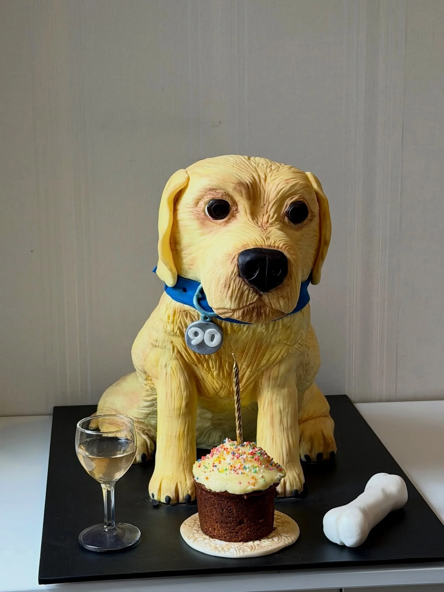 A few weeks ago, I had the pleasure of creating my aunt&rsquo;s 90th birthday cake. When I asked her what she wanted, she said all she needed was labradors and wine, and so that&rsquo;s exactly what I gave her.

The best part was she didn&rsquo;t eve