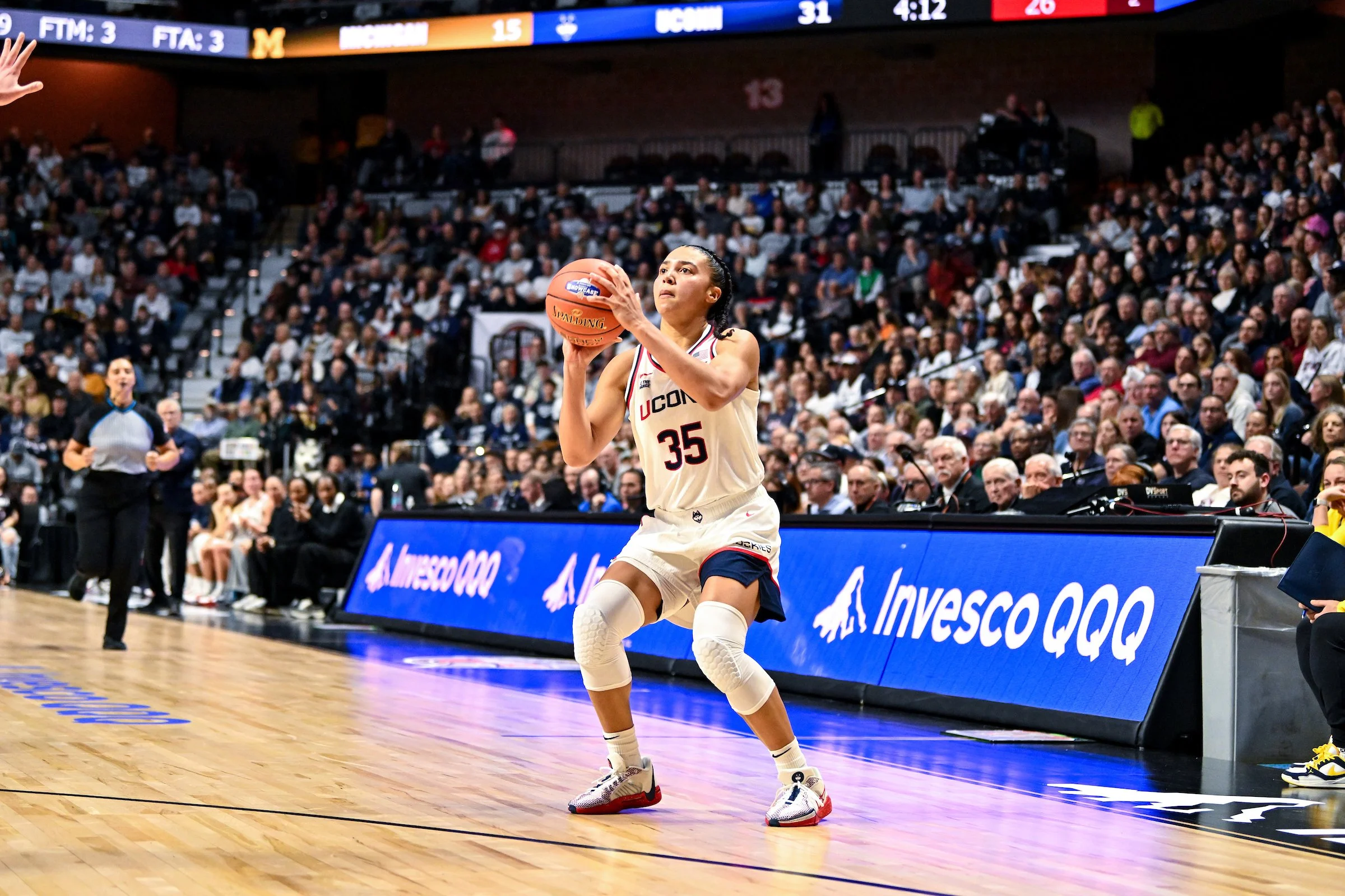 25 BHOF Wmns Showcase UConn-Michigan-257.jpg