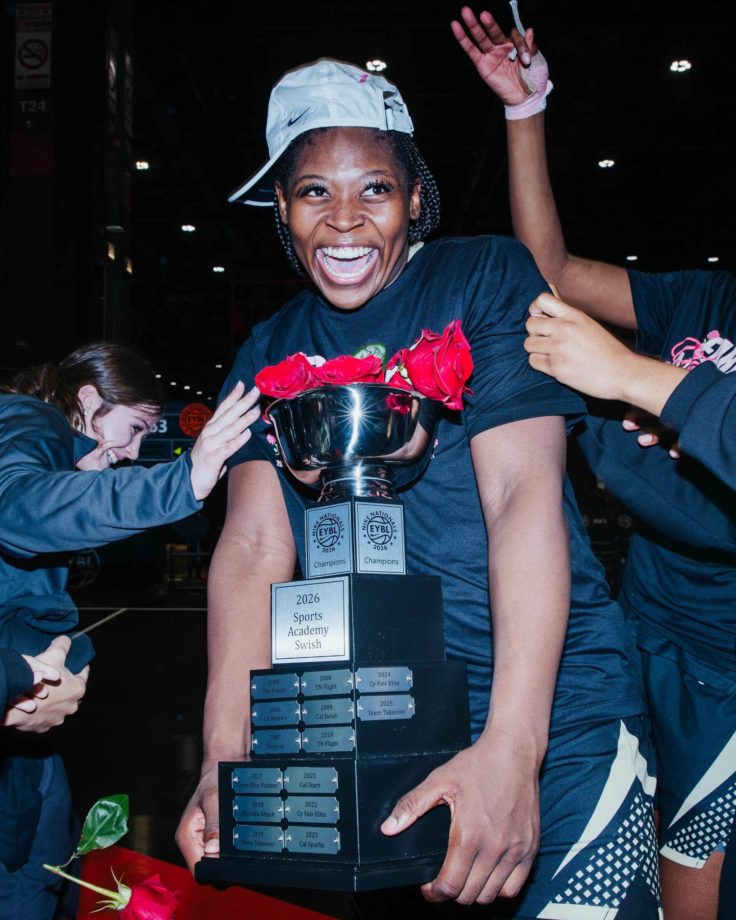 CELLY CHAMP-30 (1).jpg