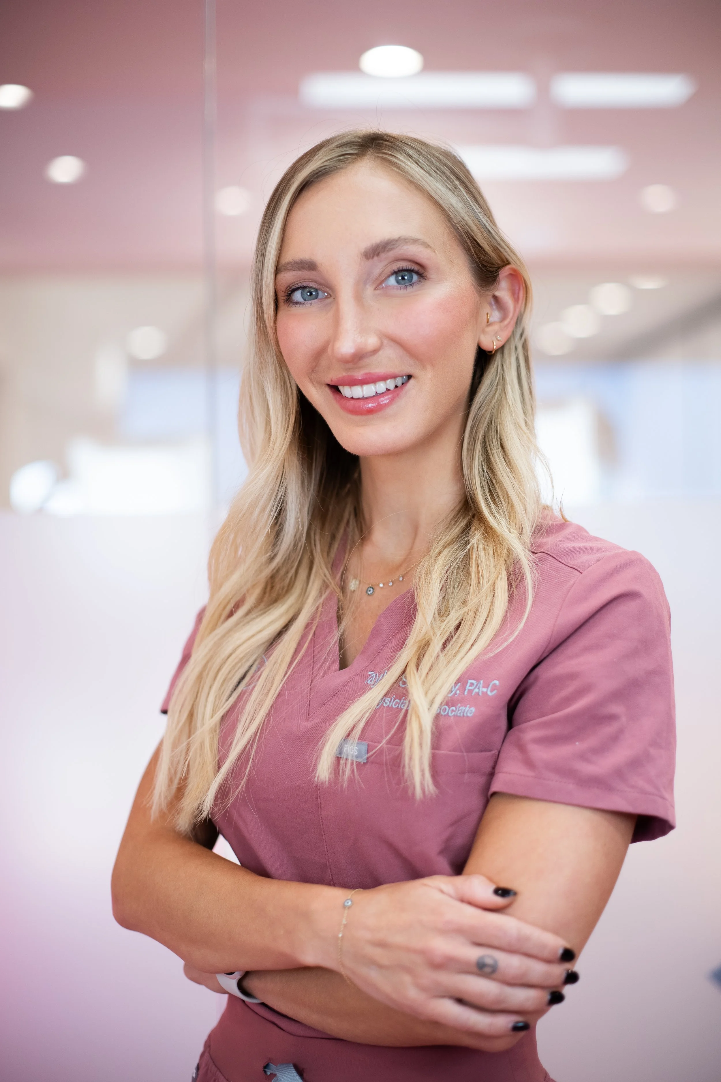Taylor Headshots '25-3.jpg