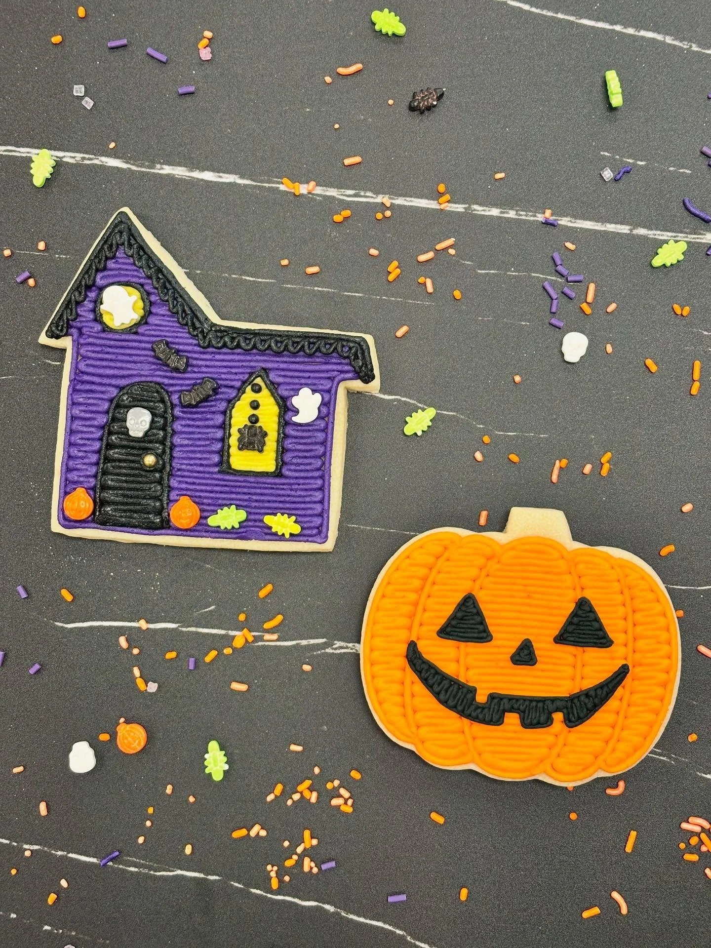 Just two weeks left before our first cookie decorating workshop!! Choose one of these three cookie kits and come decorate at the shop before we open! Reservations at the link in the bio💀👻🎃