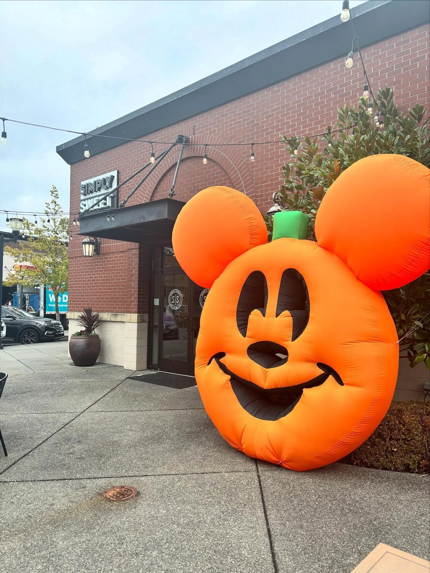 We blinked and Halloween was less than a week away 😱😱😱 anyone else feel like this month flew by??