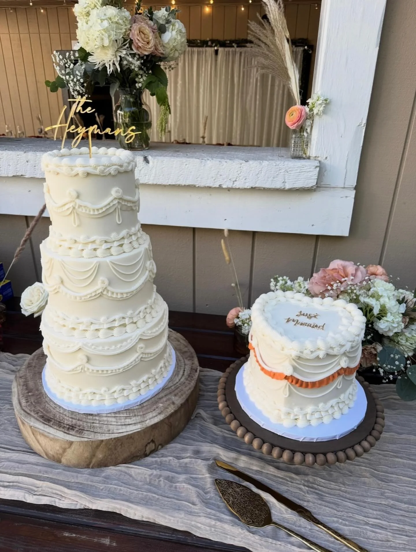 Planning a wedding in 2026? You can find all the information you need on wedding orders on our website, but here are the cliff notes;

&bull; Like any custom order, please email or bring us color swatches, inspo pictures and anything else you wanted 