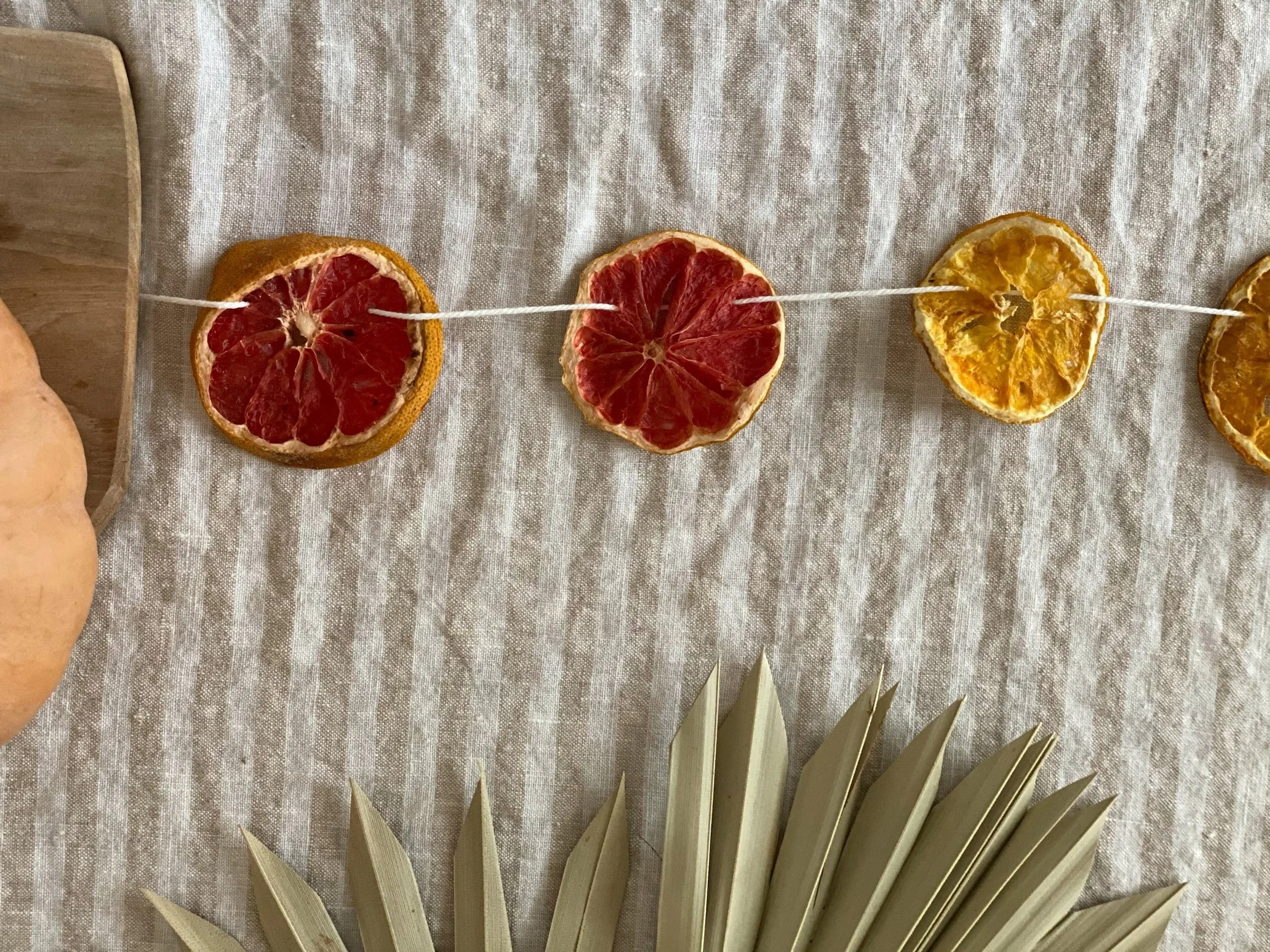 make : citrus garland