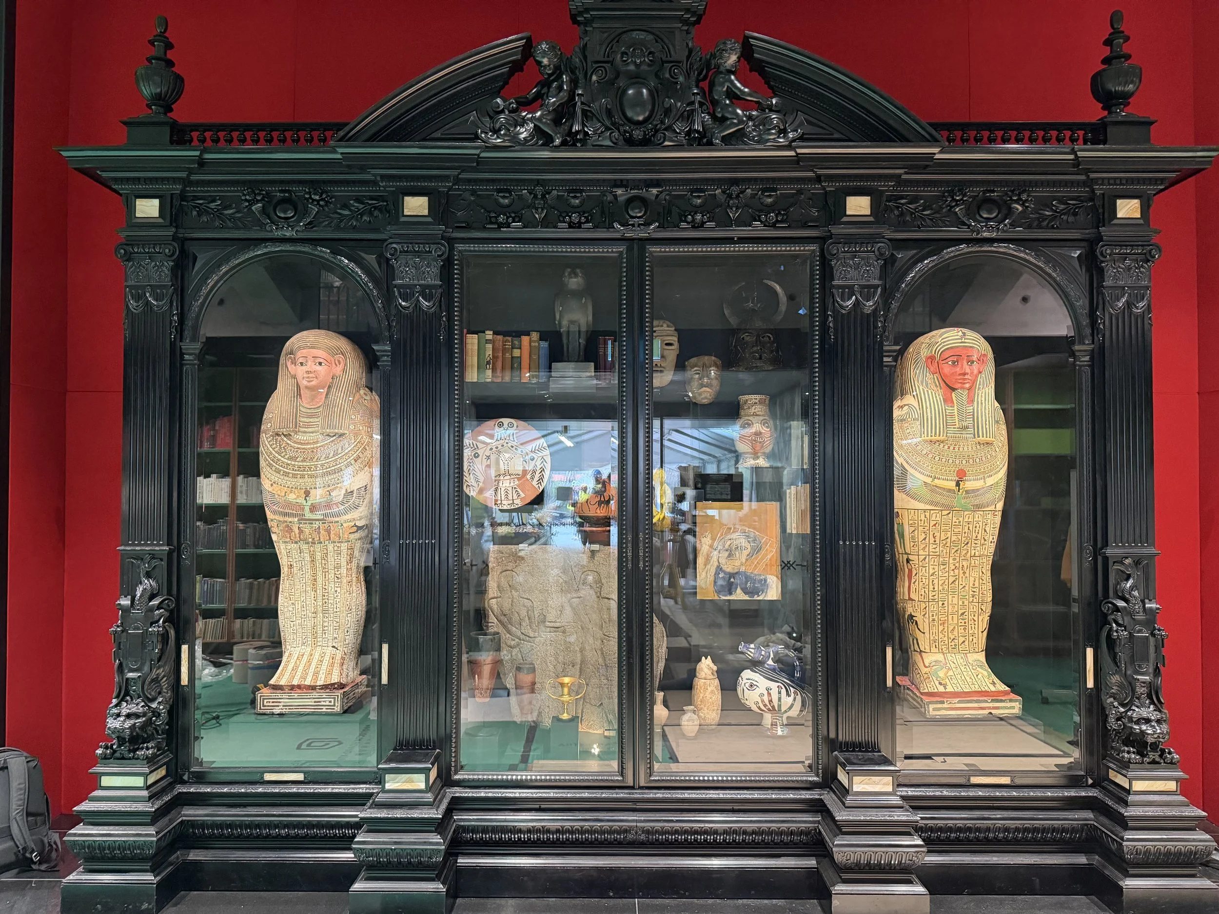 Wunderkammer  ("Cabinet of Curosities") - 
restoration (in conjunction with Phillip Wittison)