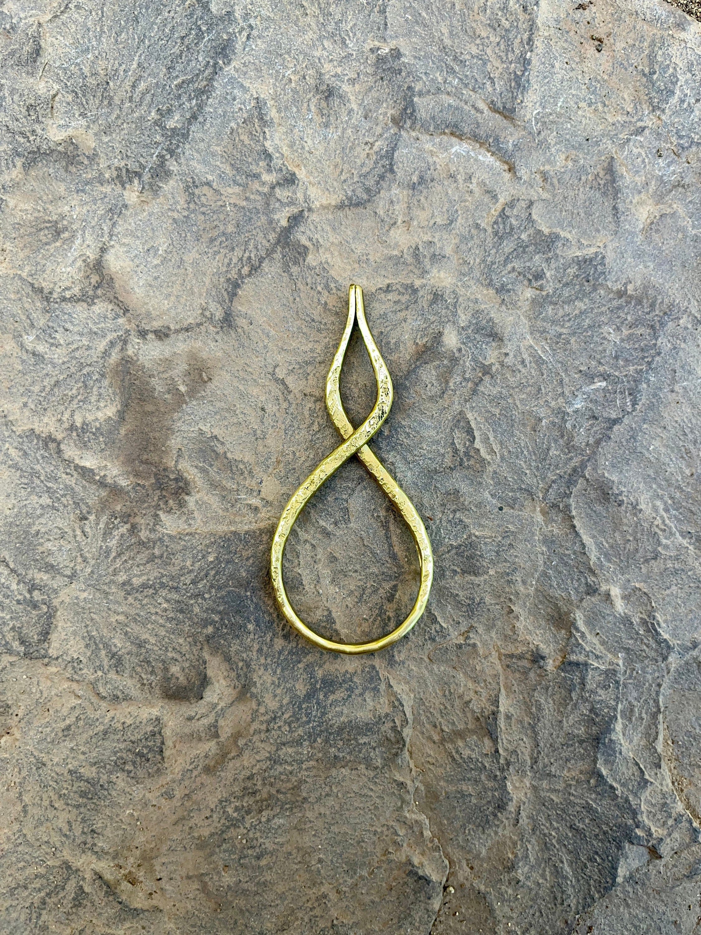 https://i.etsystatic.com/33913942/r/il/07b1da/4916213234/il_fullxfull.4916213234_kkva.jpg