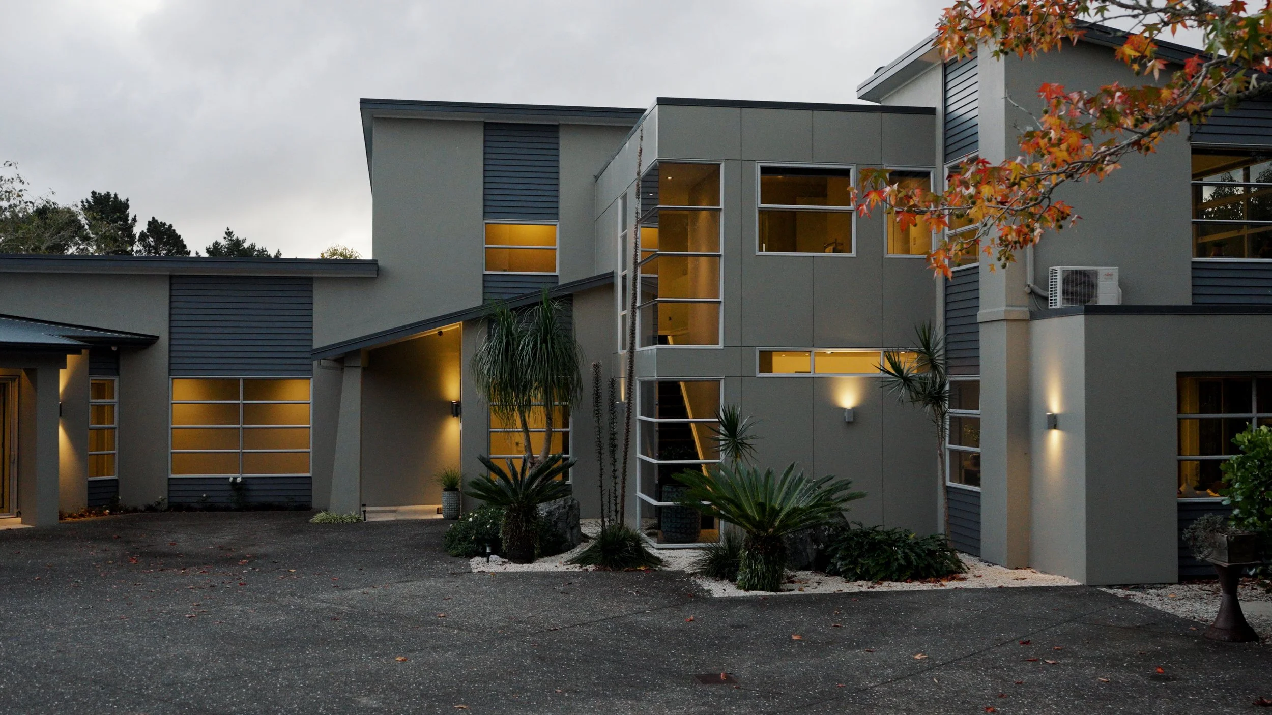 19 Messenger Road - Main.00_00_09_15.Still004.jpg