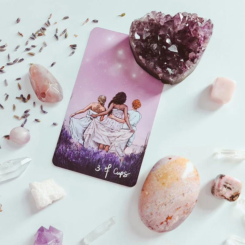 edz-norton-IAvYkUPm-lI-unsplash tarot.jpg