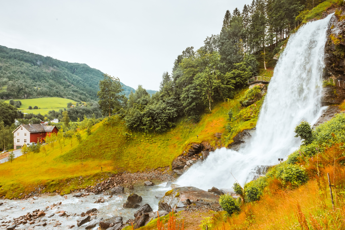 Steinsdalsfossen ved Norheimsund i Hardanger