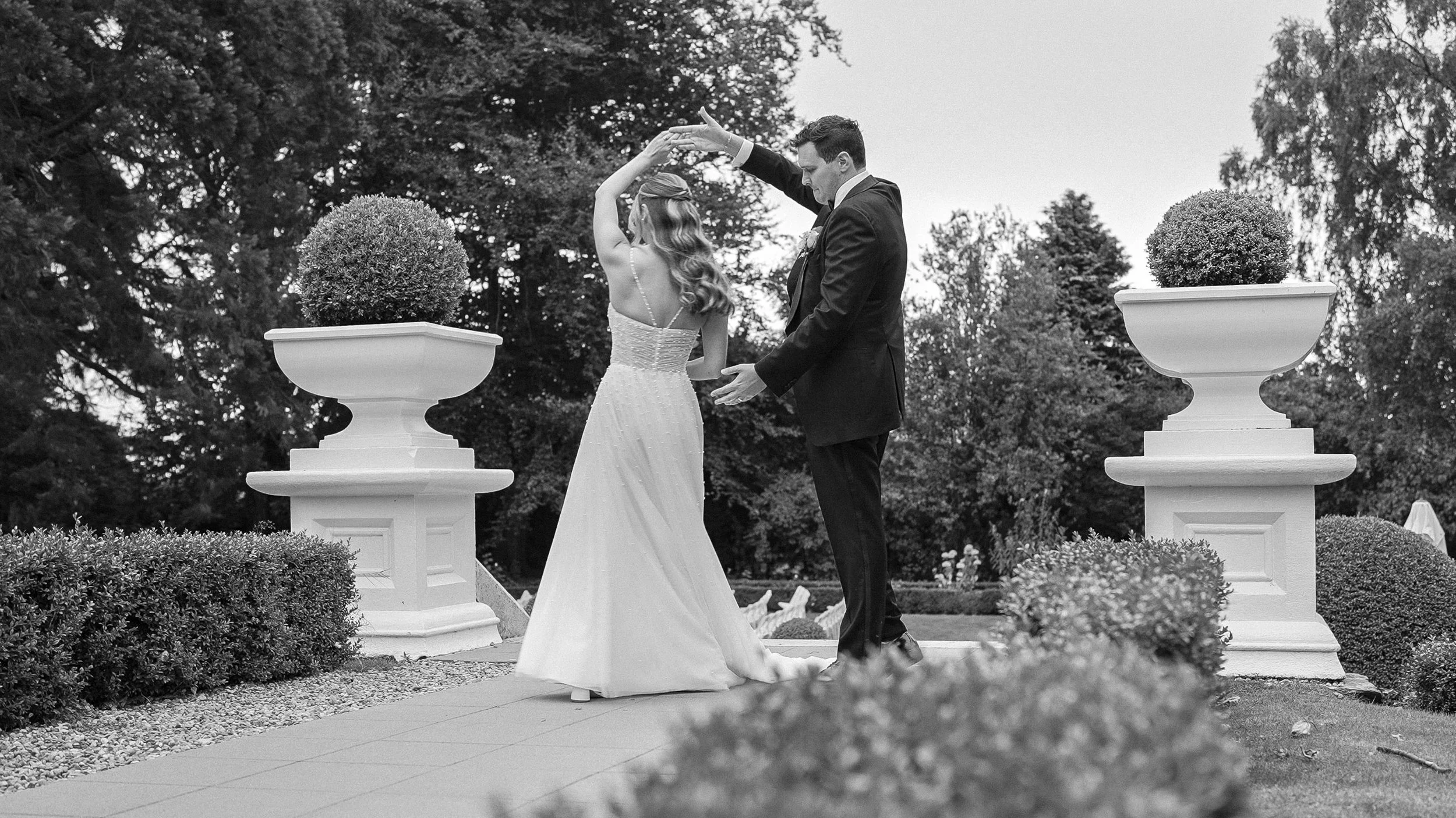 tinakilly-house-wedding-couple-dancing-garden.jpg