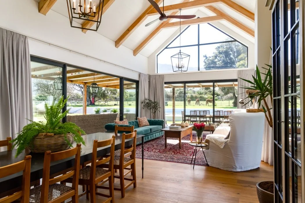 living area 2.jpg