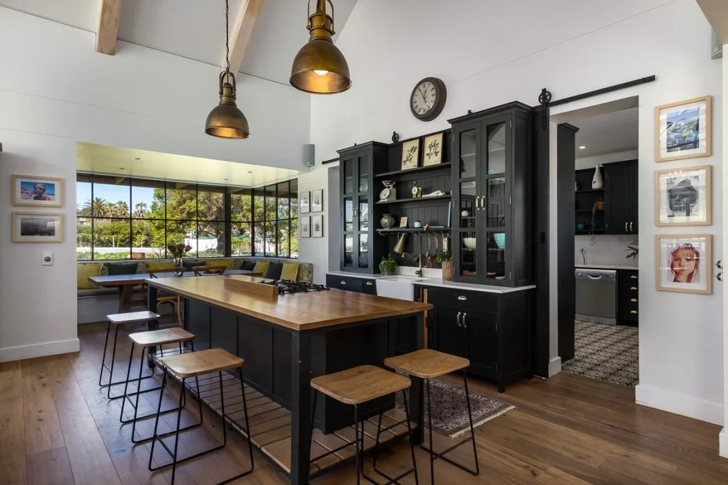 kitchen 2.jpg