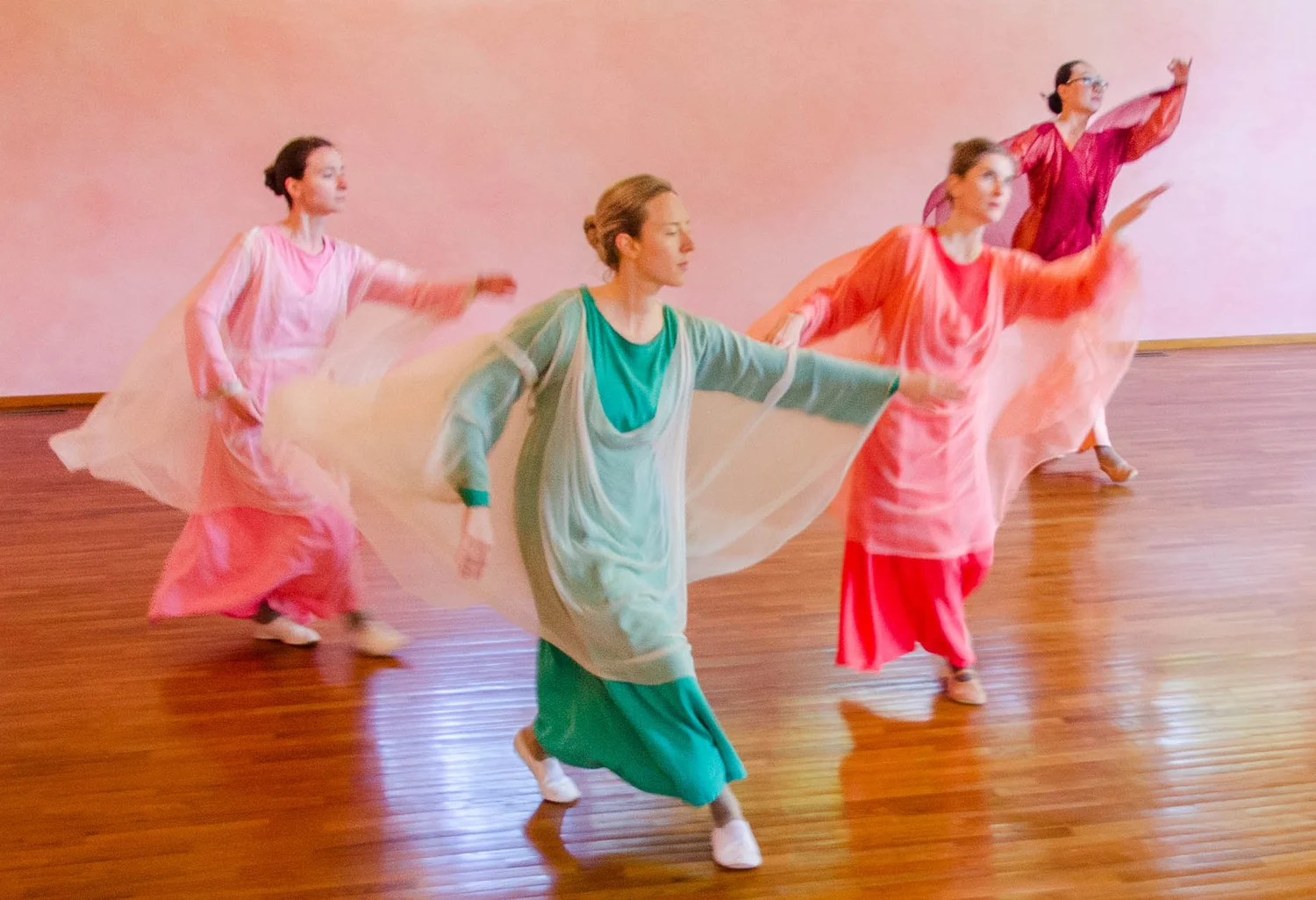 eurythmy-spring-valley-graduation-performance-eurythmy-spring-valley