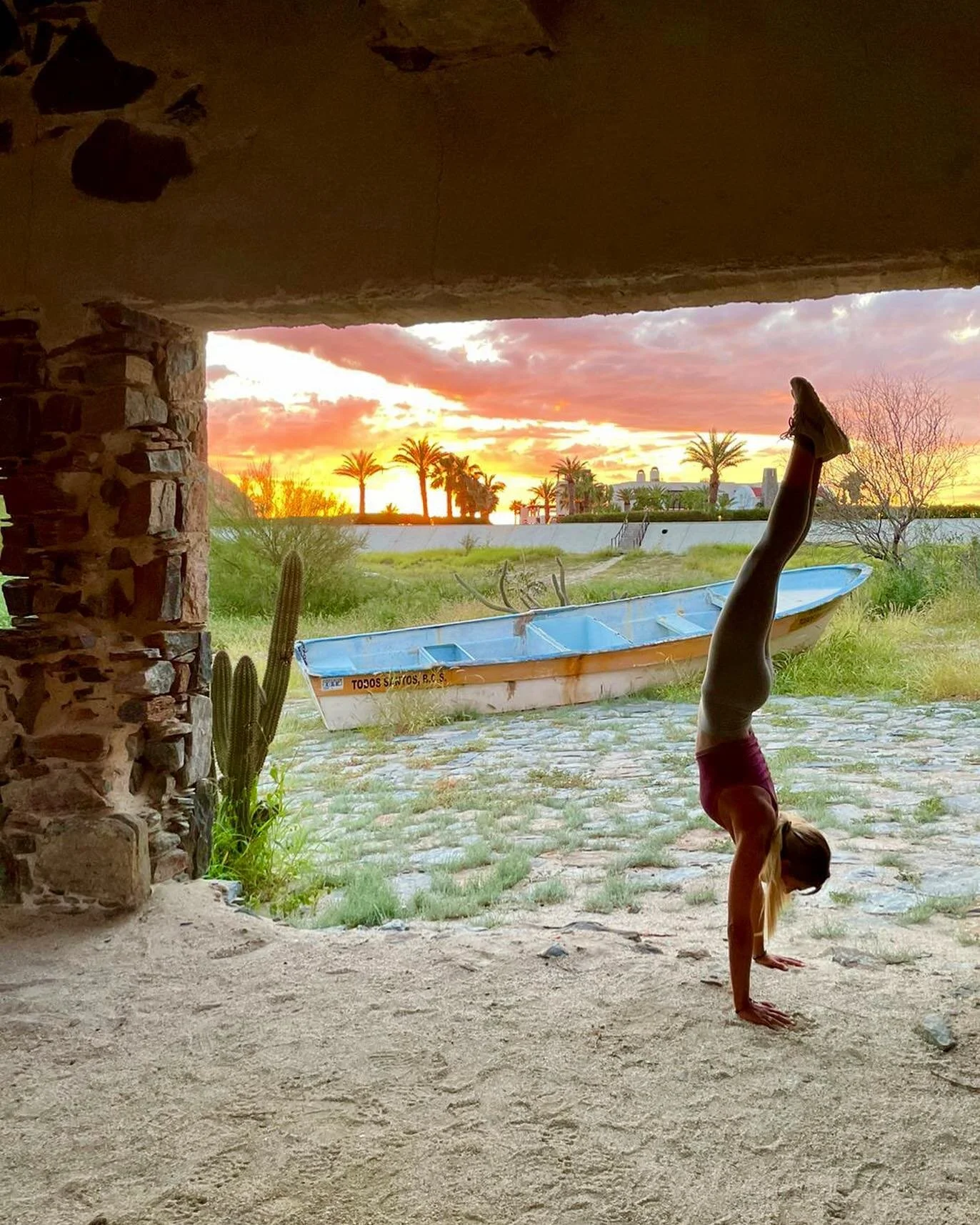 How Many Times have you notice that it&rsquo;s the little Quiet Moments in the Mist of Life that seem to give the rest Extra-special Meaning?&hellip;🤫 Going through a big transition in my life now , so in order to let go the fears and embrace change