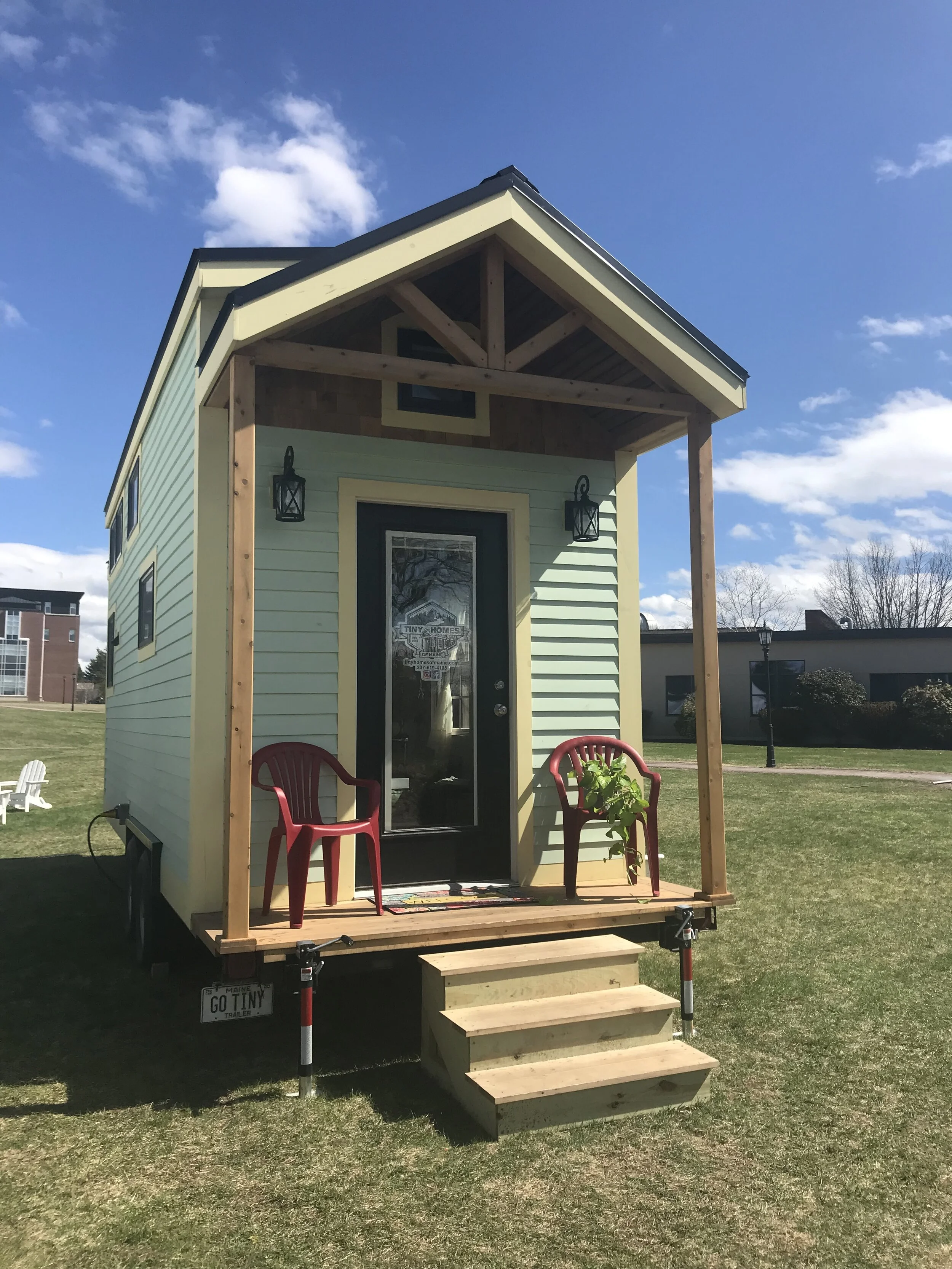 The Holiday Home — Tiny Homes of Maine