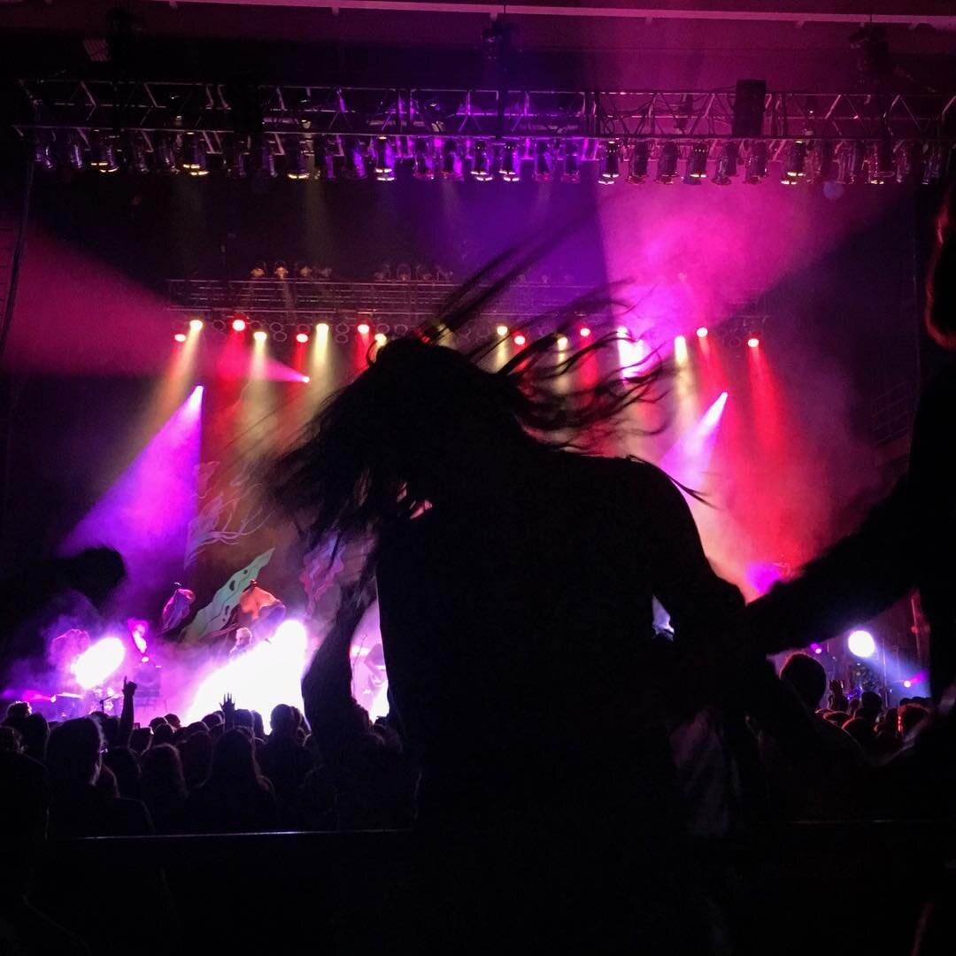 Concerts and vines. That's #nocoslo.
#tbt #vinorobles #theshins #therockblock #concert #dancelikenooneswatching #butsomeoneusuallyis