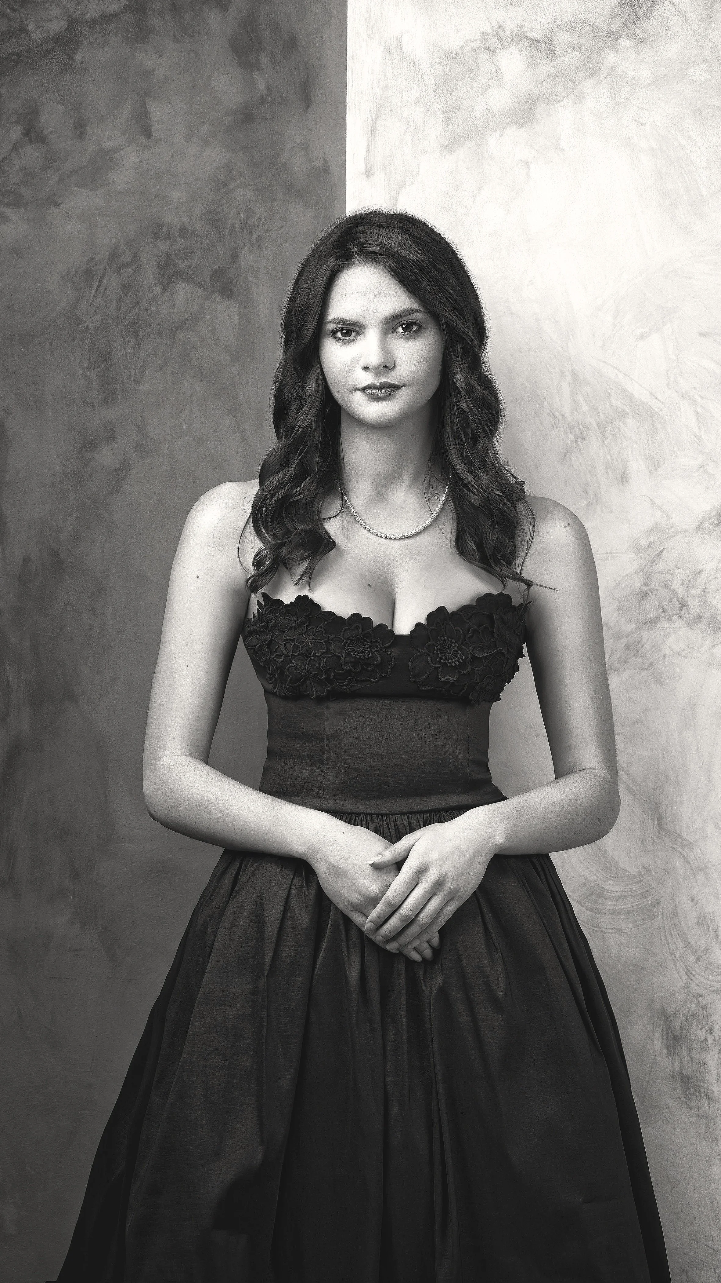 branding, portraits, lex ky black and white portrait, fine art, womem, mom and daughter