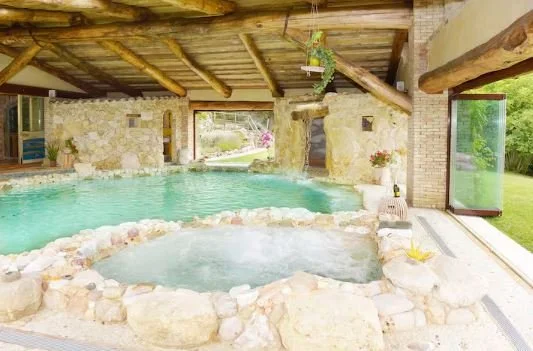 Italy Pool.JPG