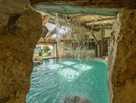 Italy waterfall.JPG