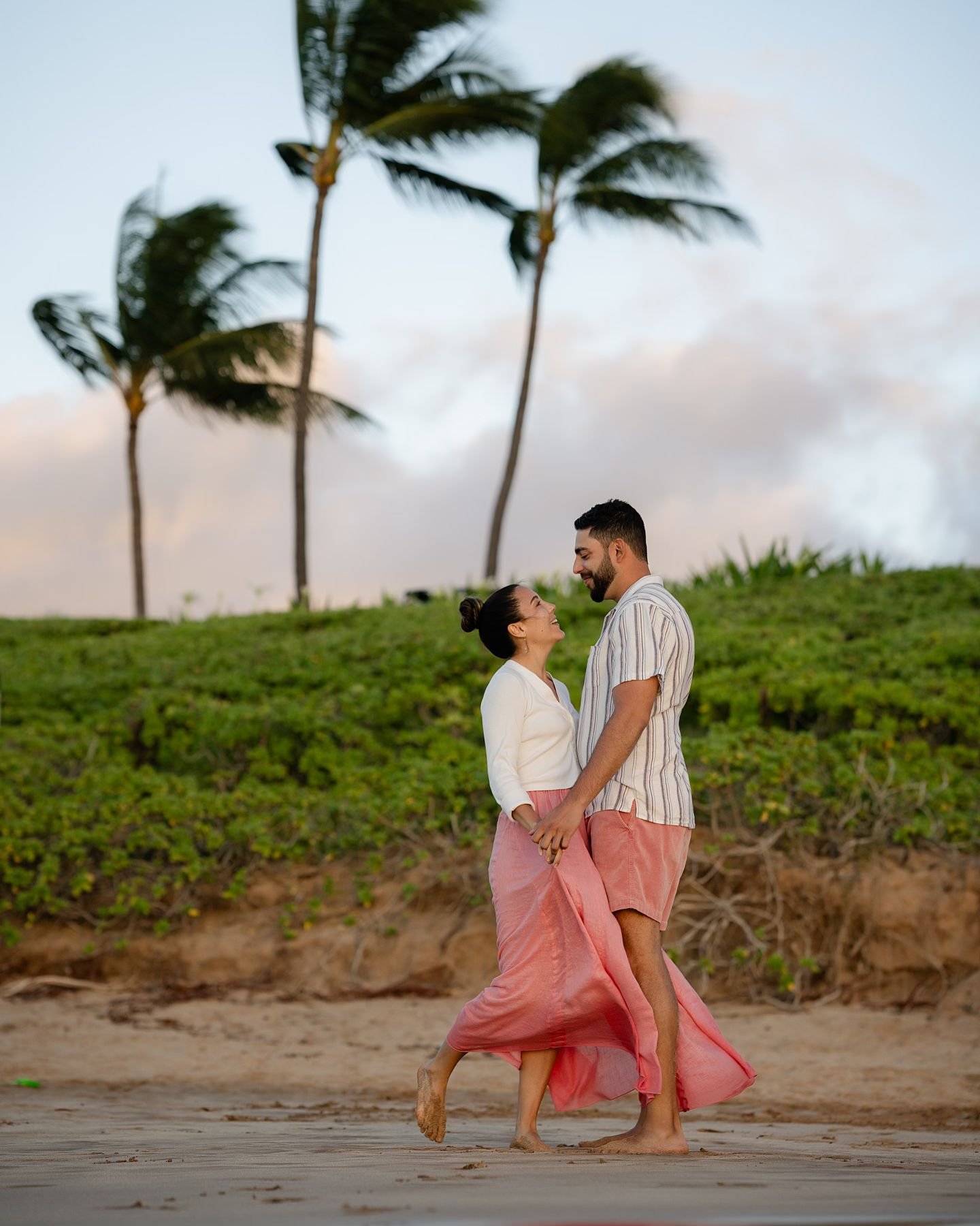 Stepping into my blog era! 📸✍️

Recently launched a new section on my website where I&rsquo;m sharing everything from behind-the-scenes peeks of my favorite sessions to local Maui insights. 

It&rsquo;s become such a fun creative outlet ☺️

My lates