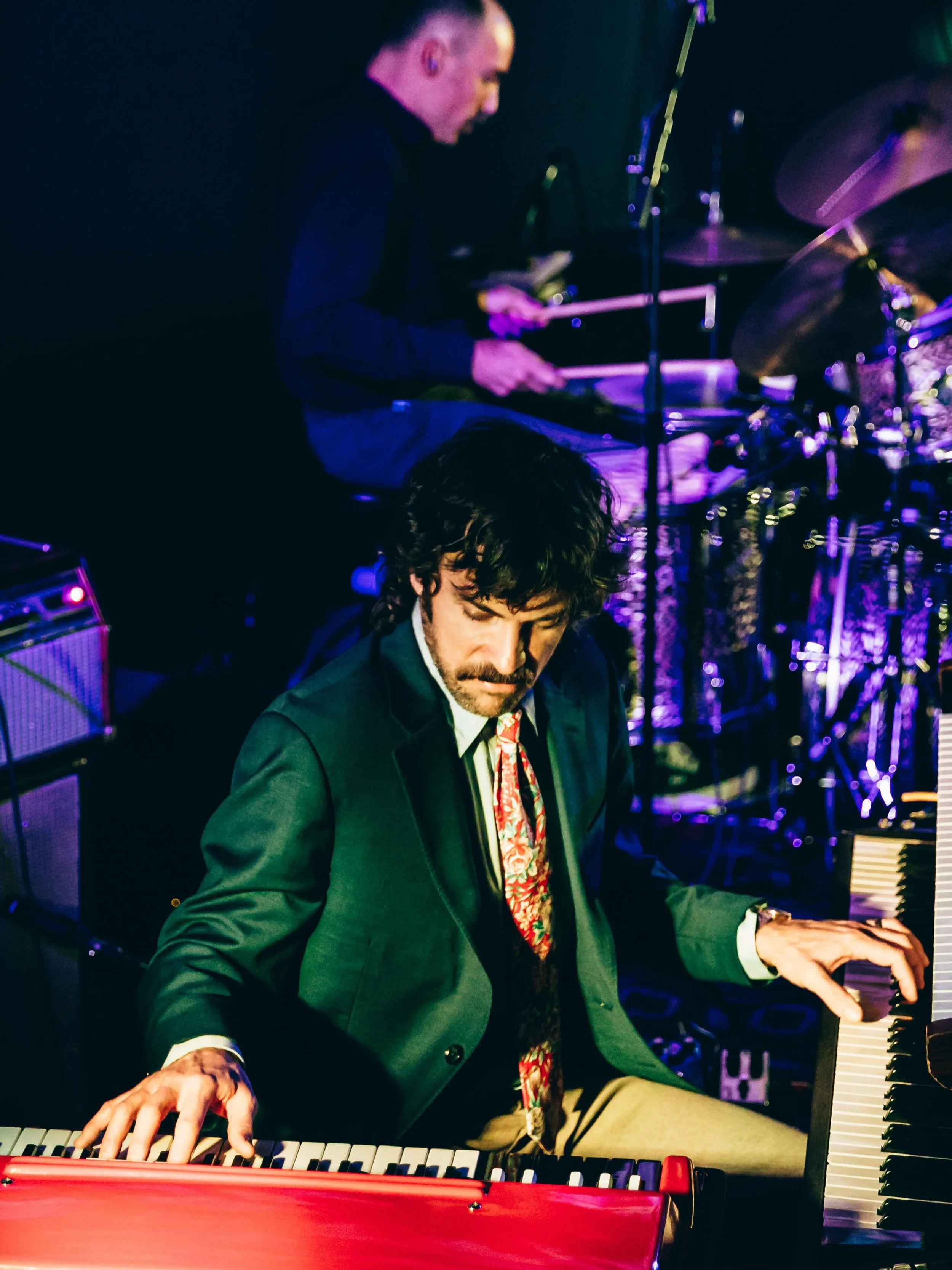 Los Angeles!

We&rsquo;re taking over @healingforcerecords for two nights: June 22 &amp; 23.

Each evening features two completely different sets.

🌴 Set 1: Kolumbo originals
🍸 Set 2: lounge, exotica, bossa nova, and other favorites from the worlds