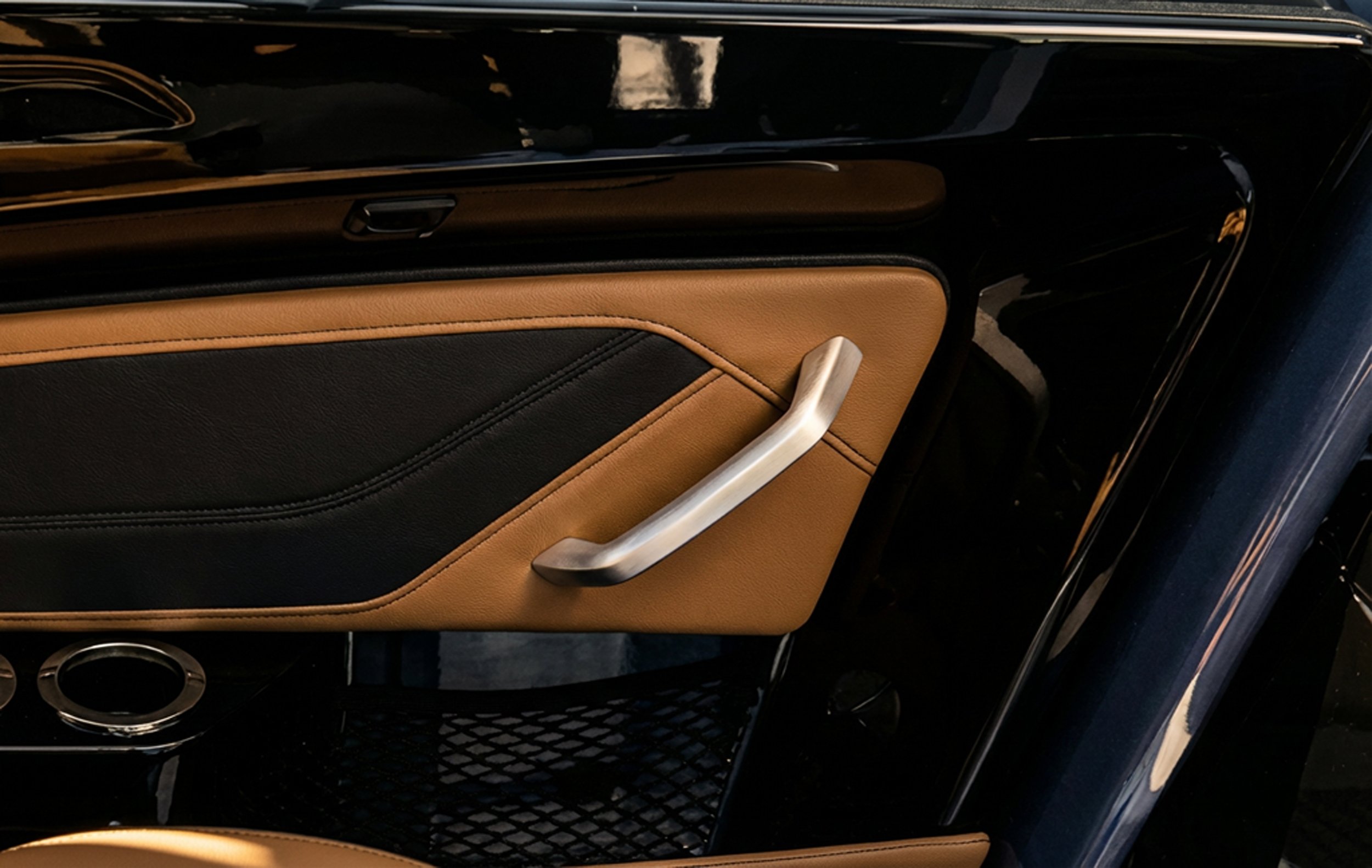yamaha_interior.jpg