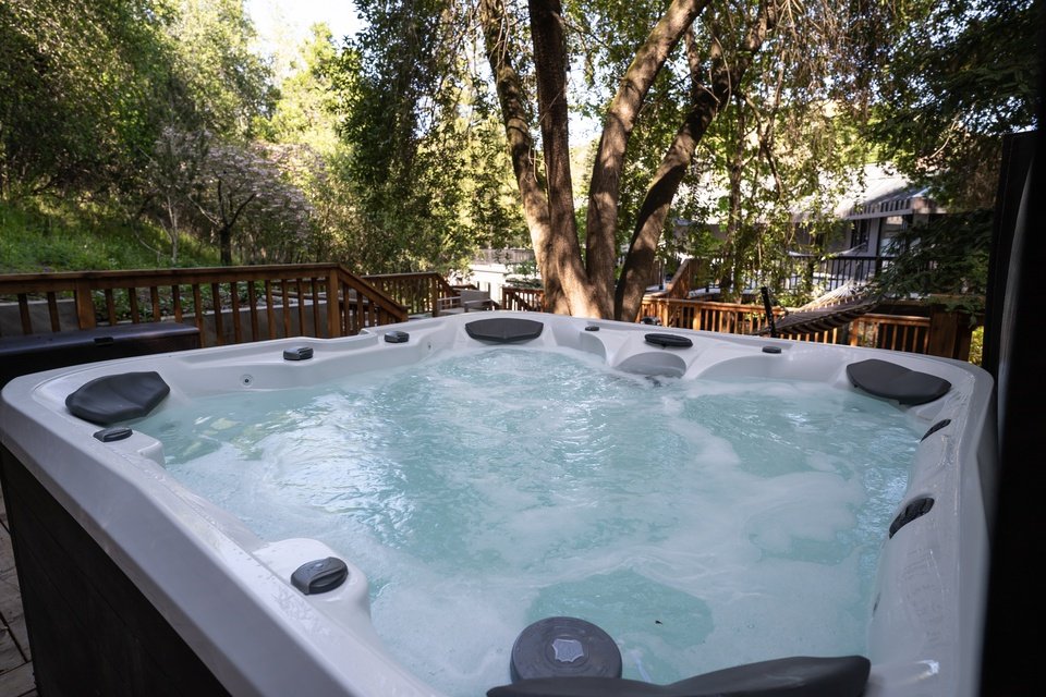 hottub.jpeg