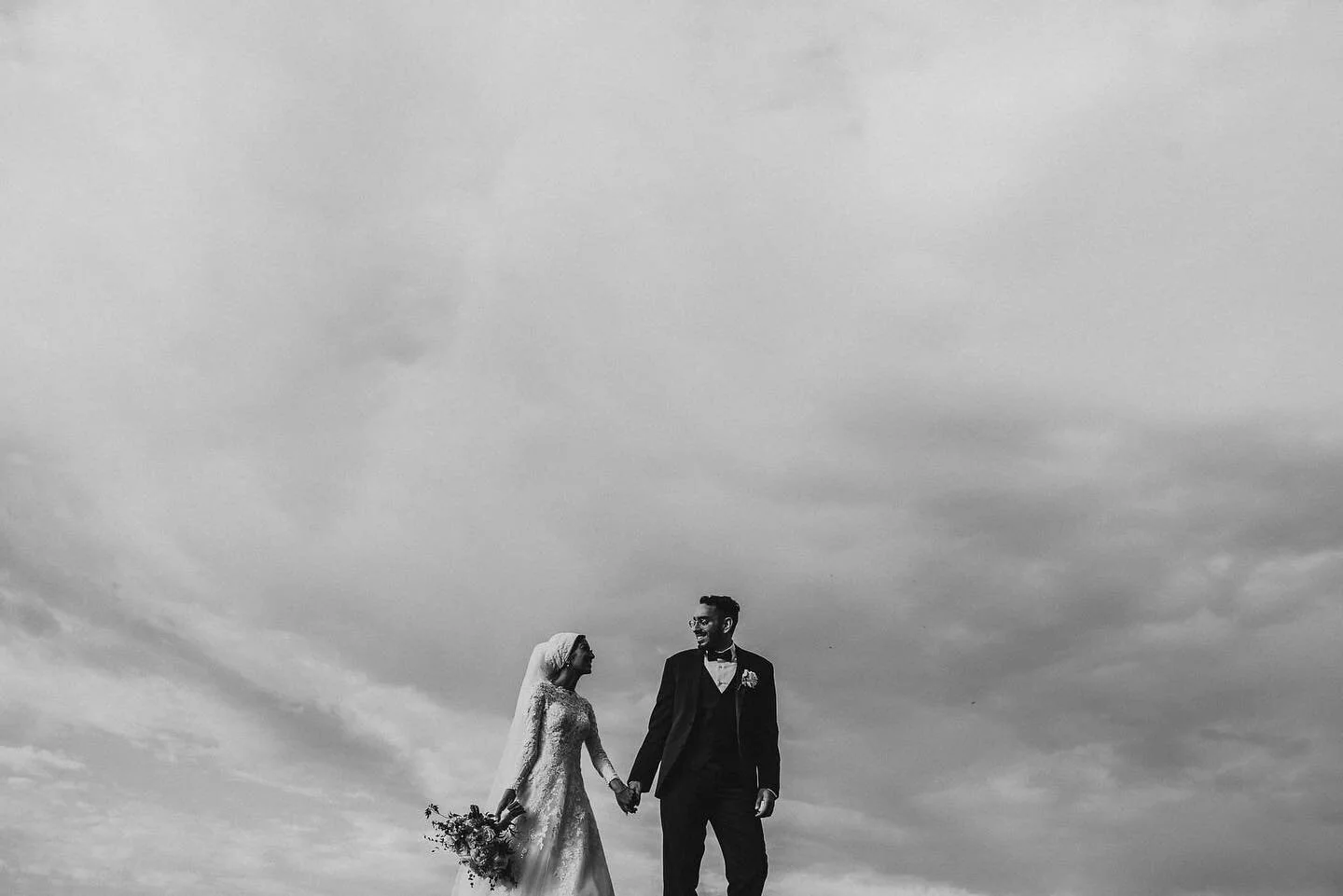 Above the sky
As our love rise
#weddingday #photojournalism #photojournalist #weddingphotographer #sacramentowedding #sacramentoweddingphotographer #bayareaphotographer #sfweddingphotographer #weddingwire #weddingknot #realweddings #muslimwedding #ma