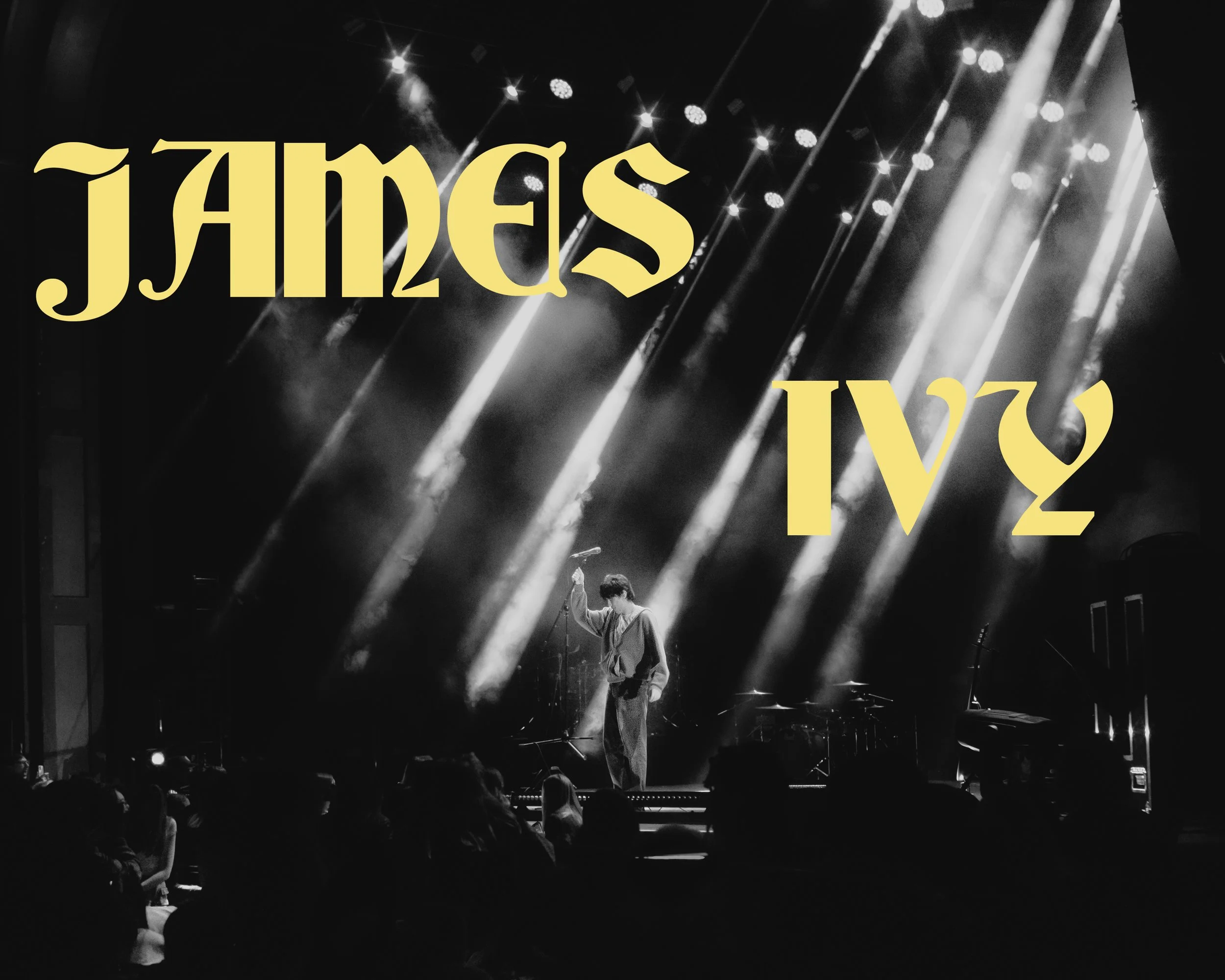 James Ivy on tour with Keshi