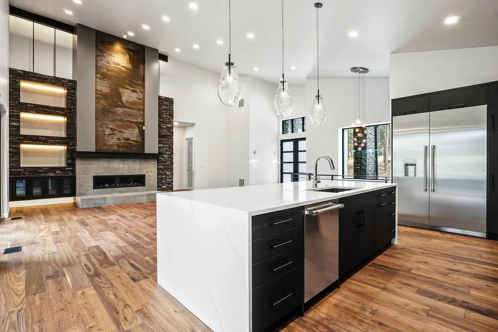   All photographs courtesy of    Colarelli Custom Homes   