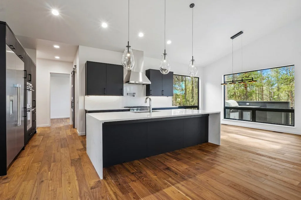   All photographs courtesy of    Colarelli Custom Homes   