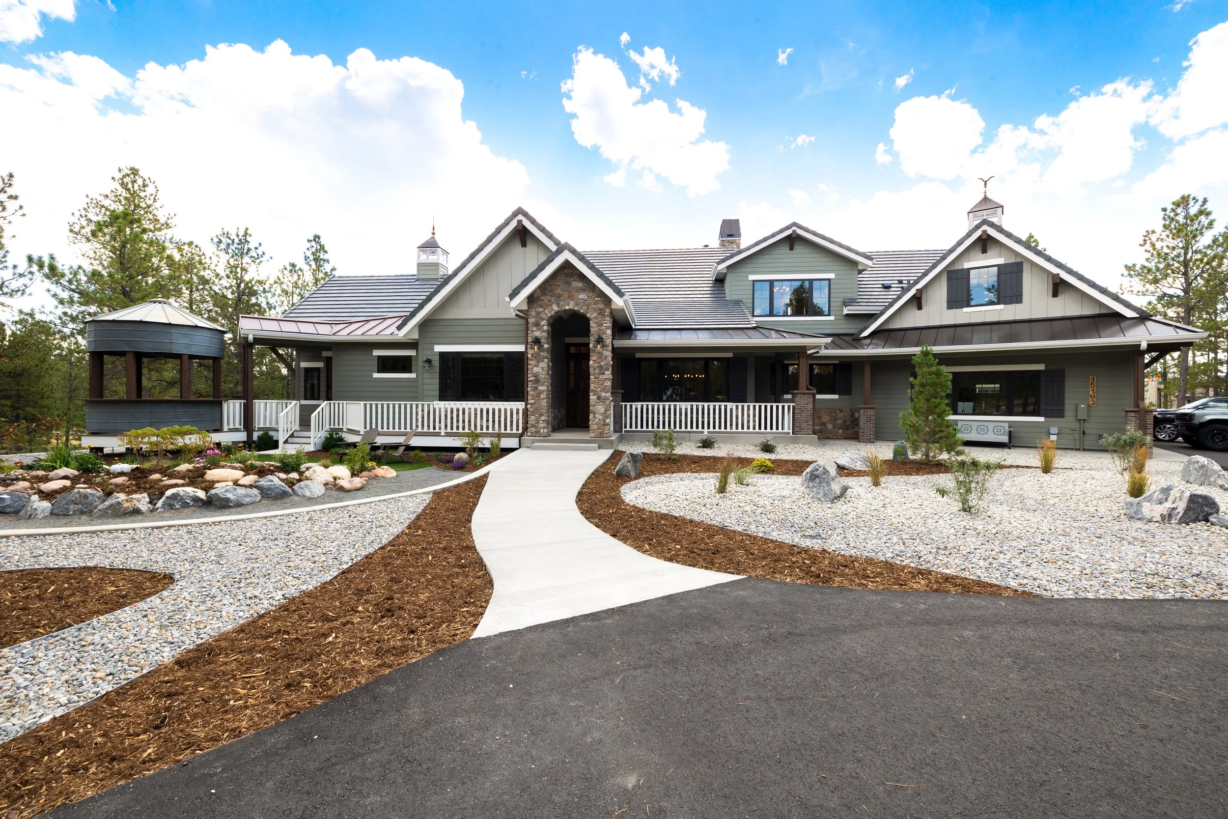 Cozy custom farmhouse in Colorado Springs.