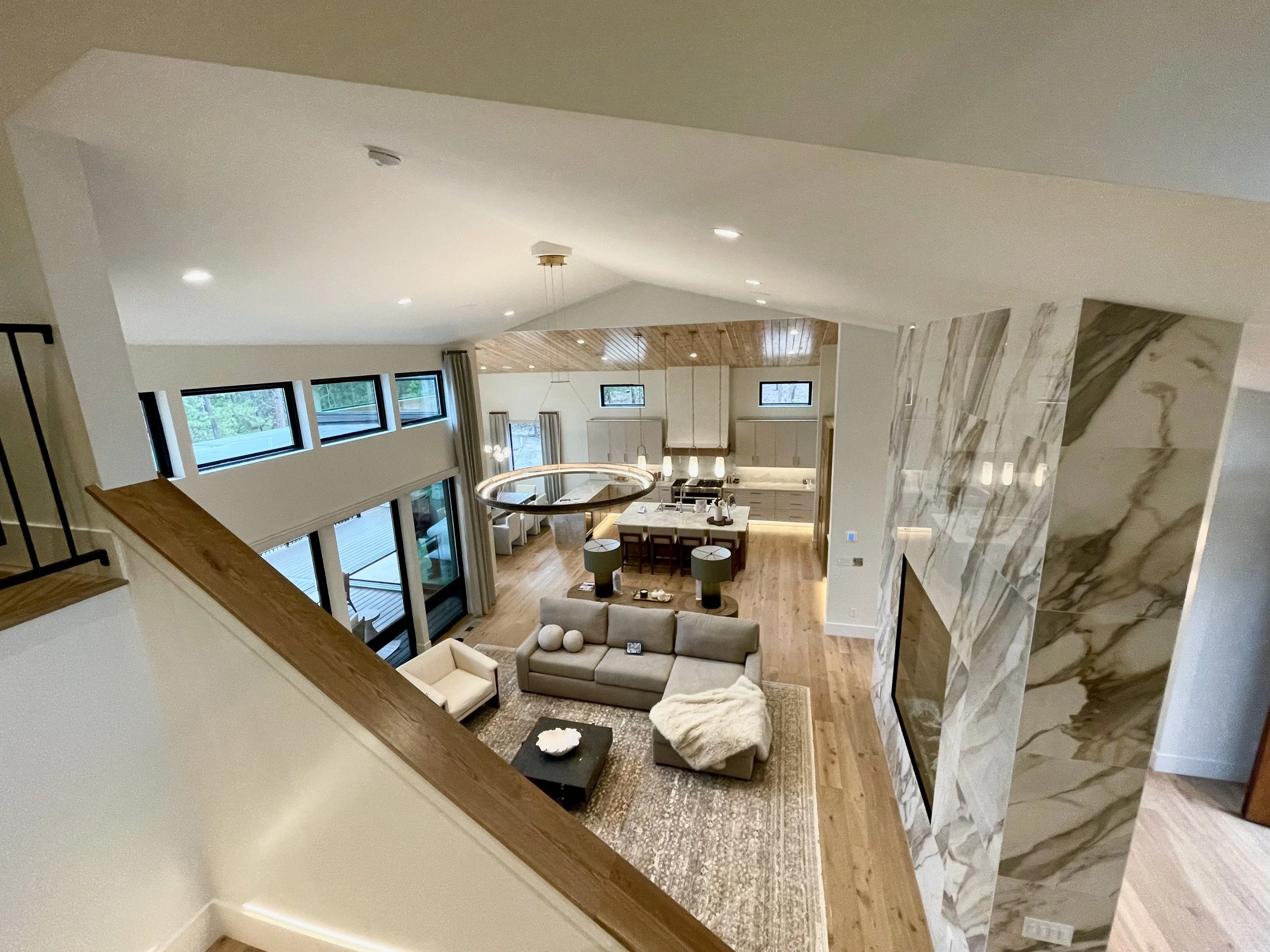 17-Colorado-Springs-Parade-of-Homes-2025-Contemporary-Vaulted-Great-Room.jpg