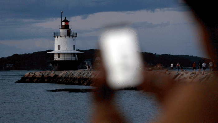 Samsung | Photography: Mathieu Young