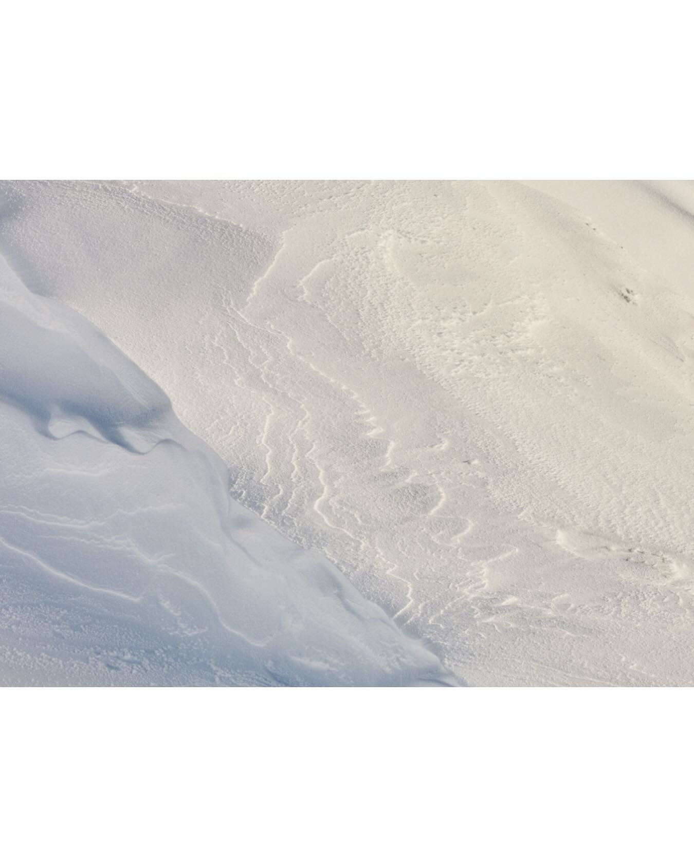 pattern

#wallis #riederalp #snow #mountains