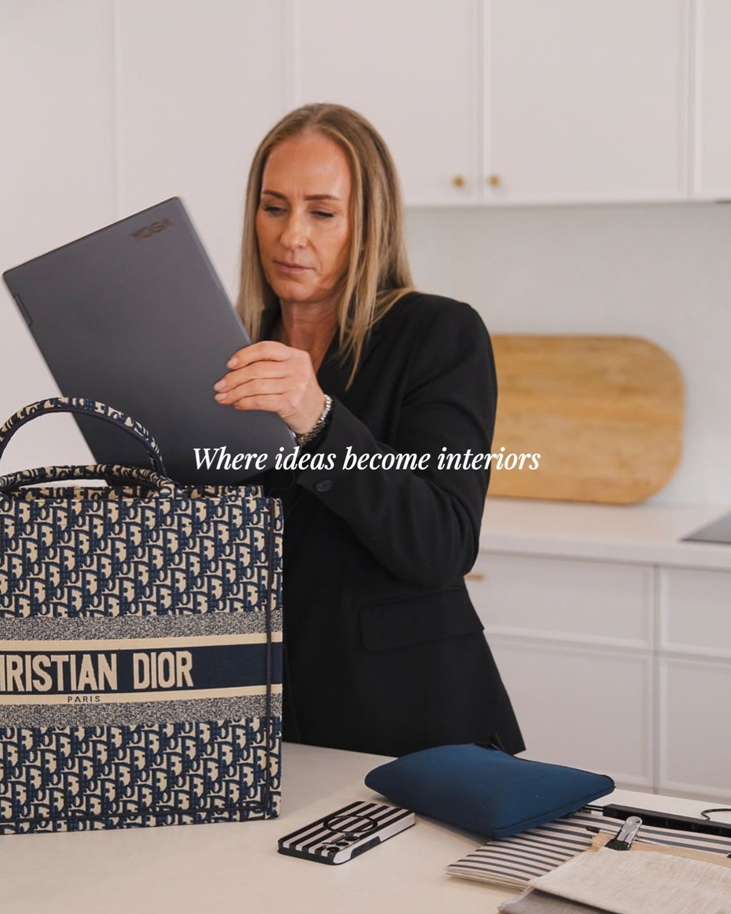 Here&rsquo;s a peek into the early stages, selections in progress&hellip; 💬

#SVDesigns #PerthInteriorStyling #InteriorStyling  #PerthHomeStyling #PerthInteriorDesigner