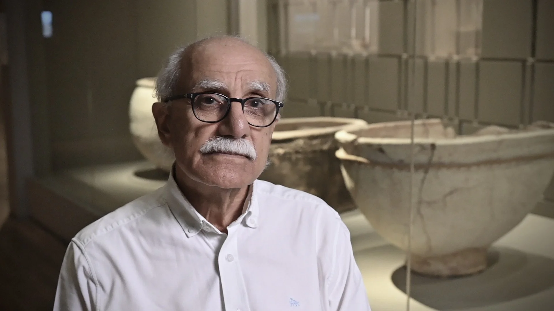 Dr. Essa Bahrains Historical Society.JPG