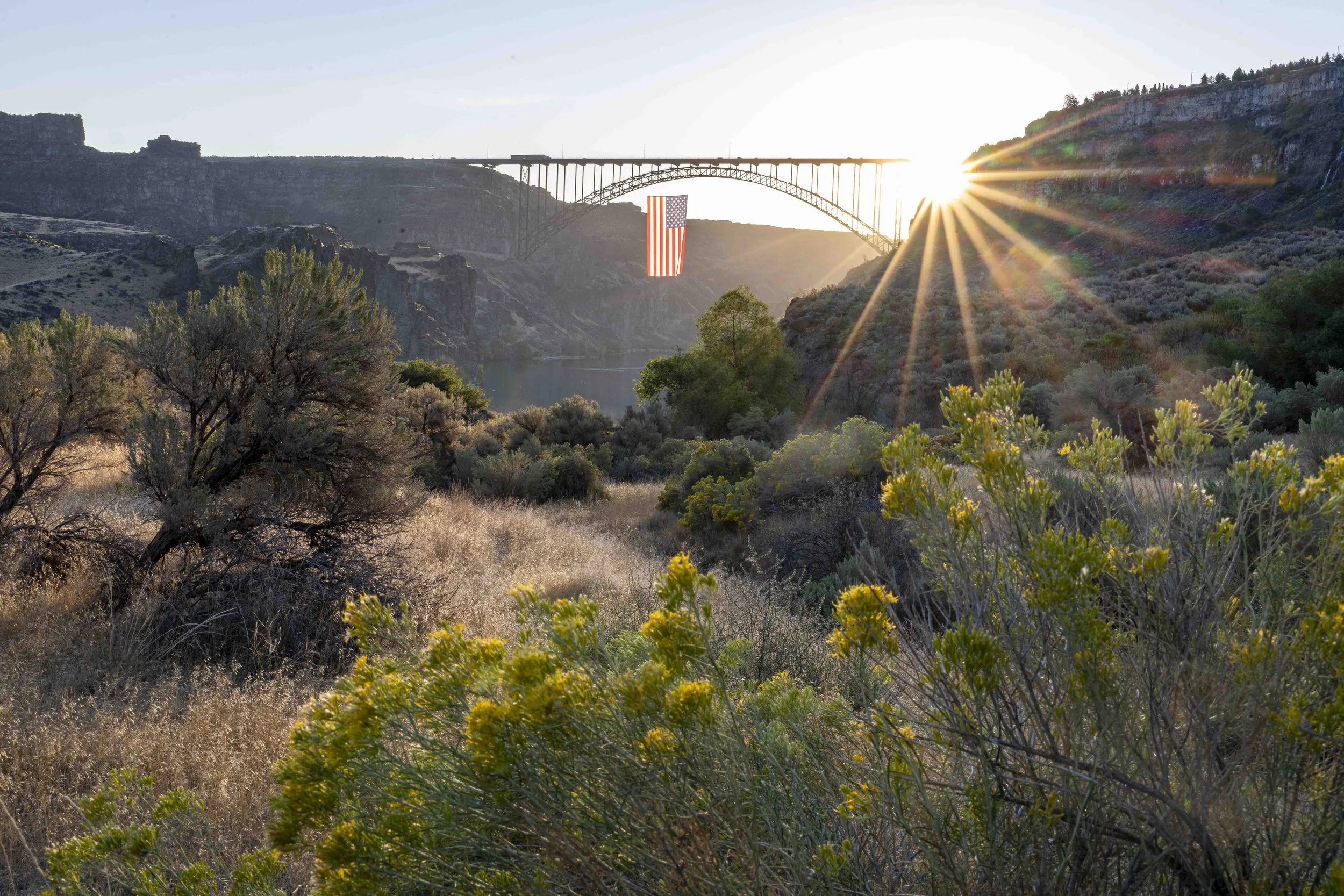 perrine bridge sunburst4.jpg