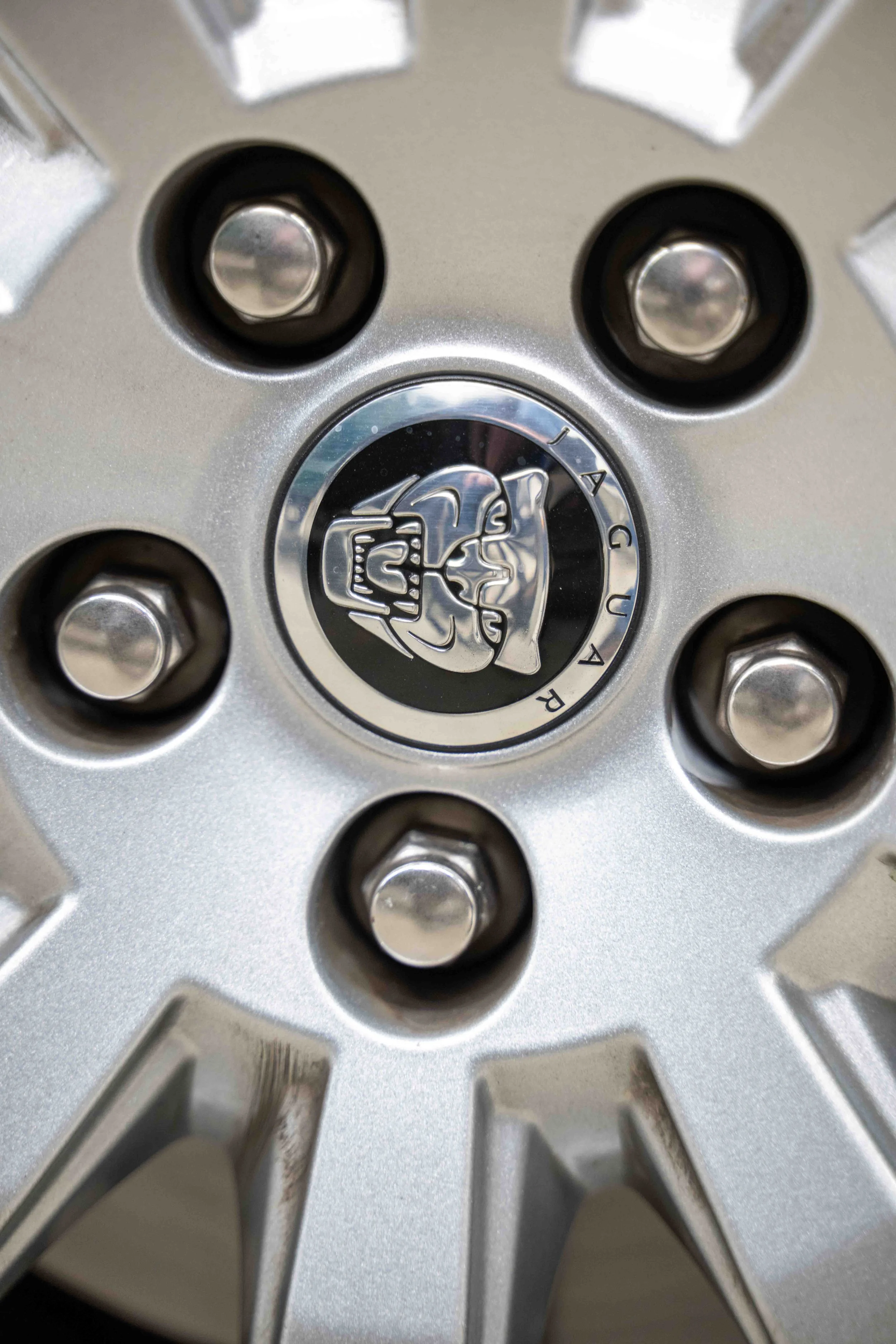 jaguar wheel.jpg