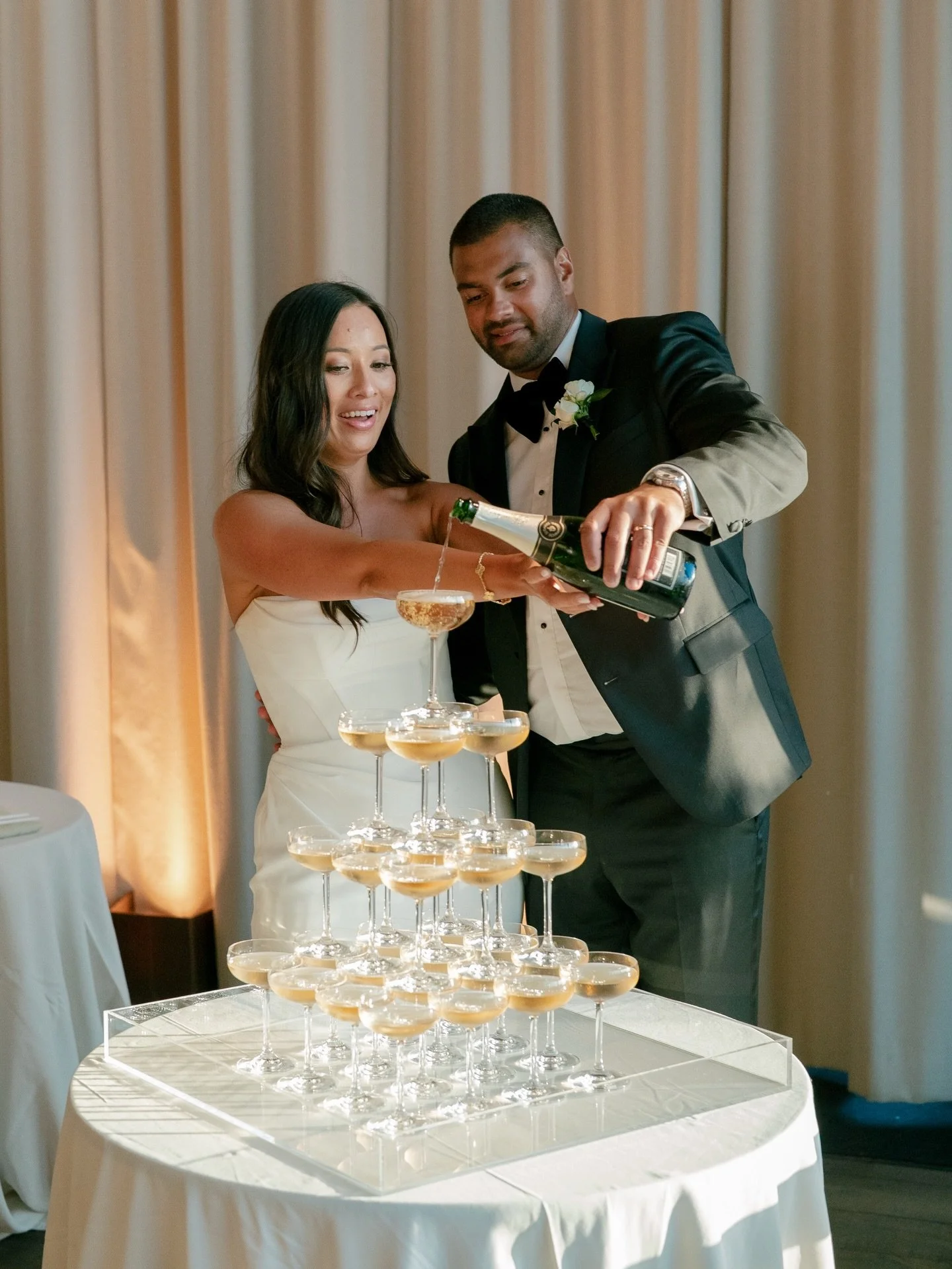 When the after party is a total VIBE 🪩

2025 was an incredible year, and I&rsquo;m so grateful to every couple who trusted me with their day. Thank you for an unforgettable season. Here&rsquo;s to 2026 !

@elizabethwarrick_ 
@thebigdayof
@stanlyranc