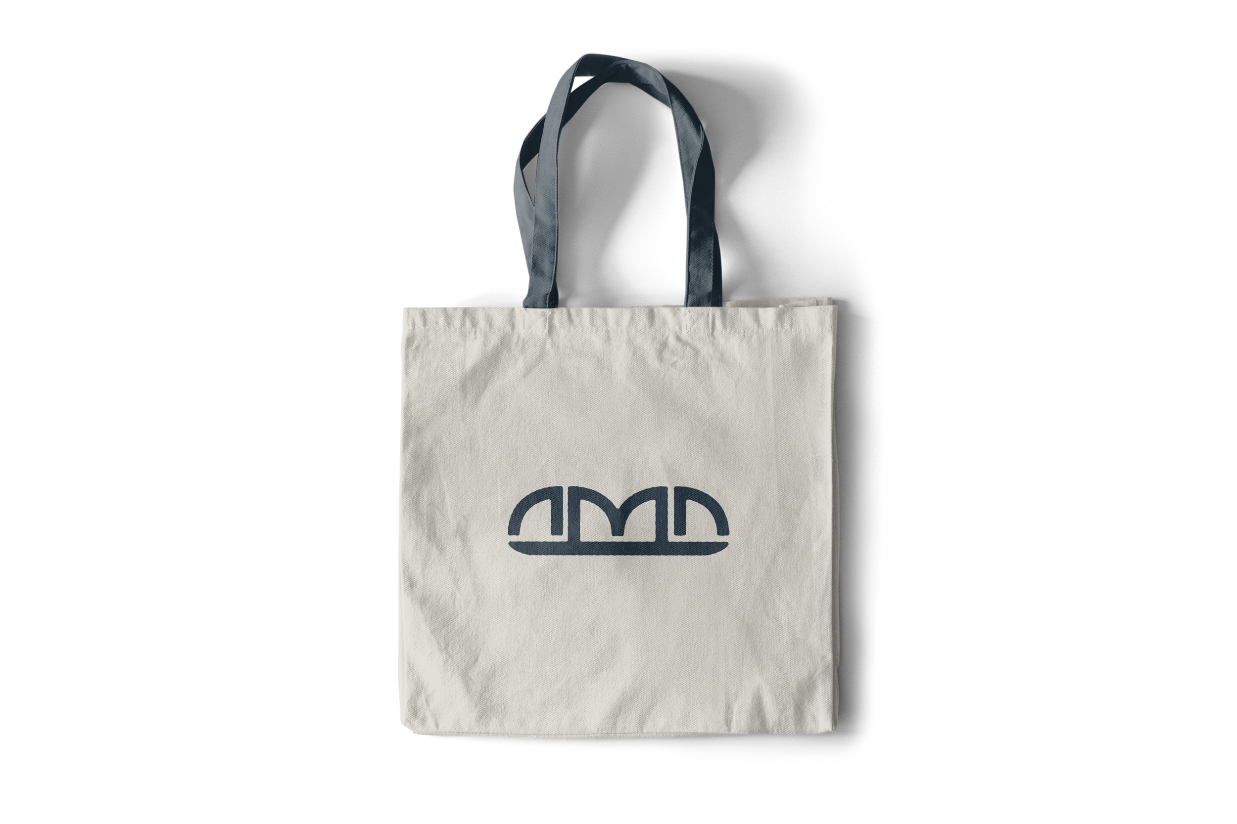 ama-tote.png