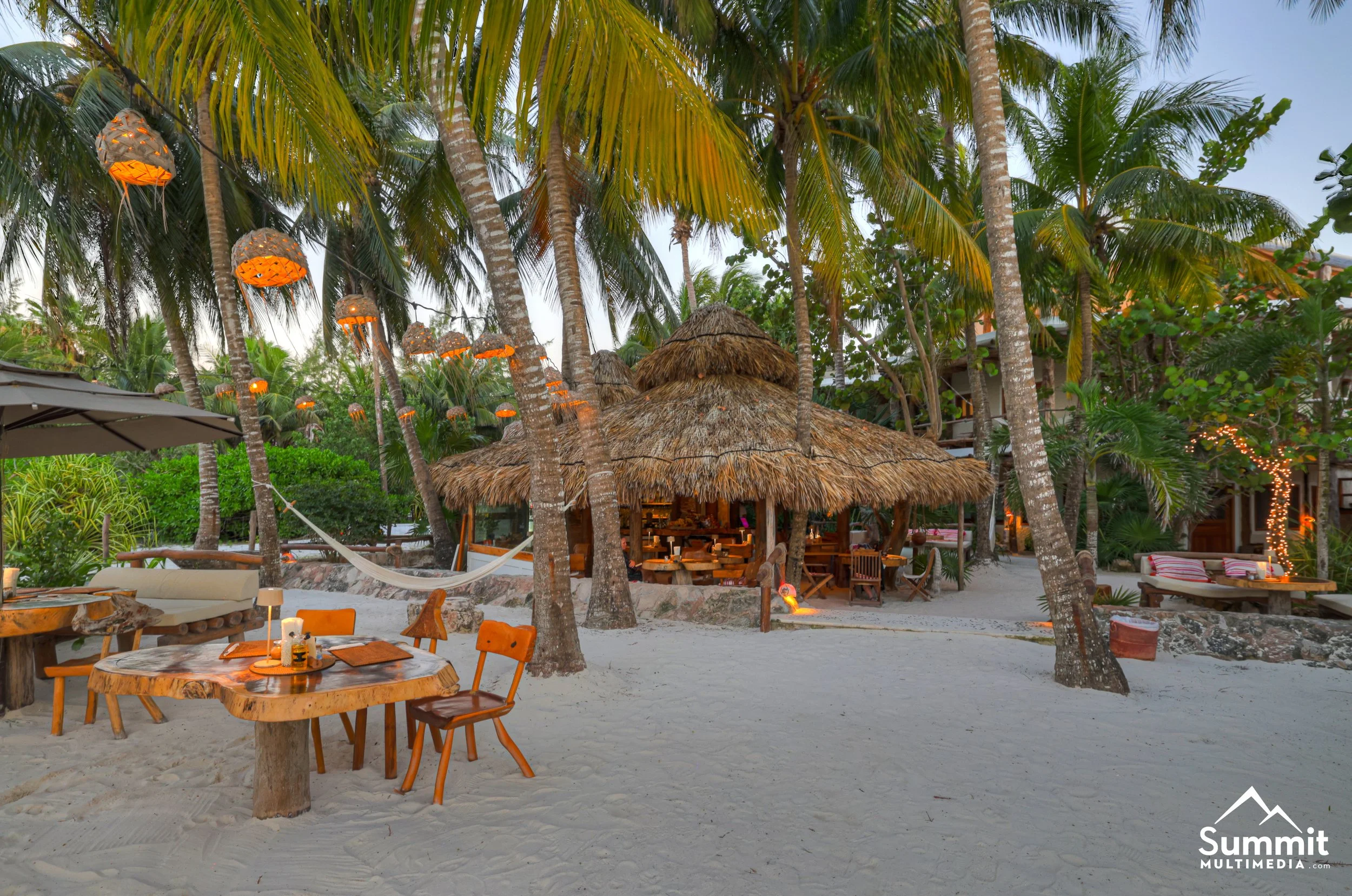hotelMawimbi_commons_021.jpg