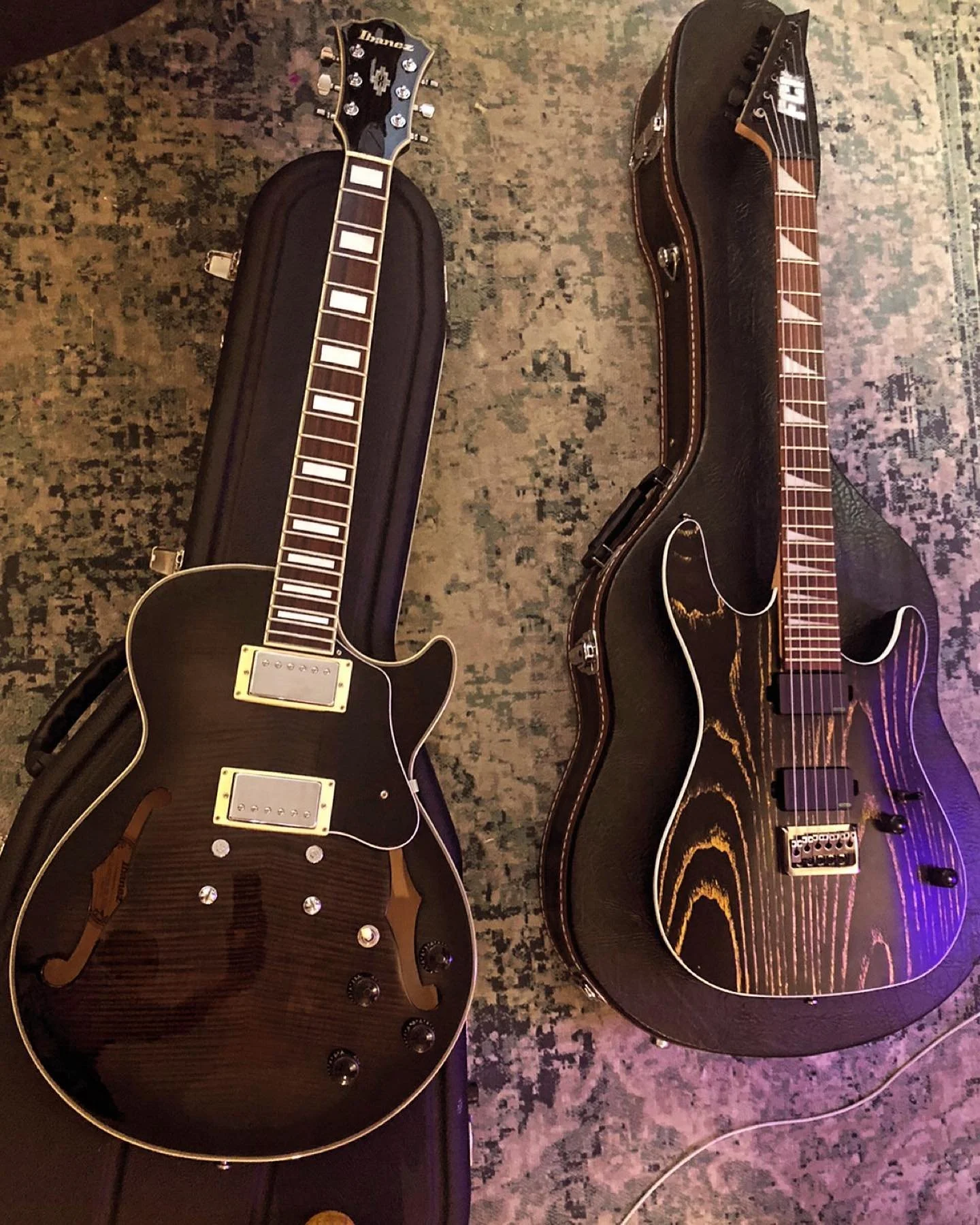 Today we are ready to a very cool and nice event! In a double celebration D&rsquo;Addario celebrate the world  re-string day in addition to the 20 anniversary of Guitar Guitar as a company so we are heading later to the Camden shop to re-string this 