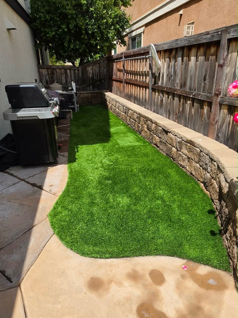 For this artificial turf cleaning project in Murrieta, we completed an advanced odor remediation service to address odors that had built up over time beneath the turf.

When pet urine and organic contaminants settle into the lower layers of the turf 