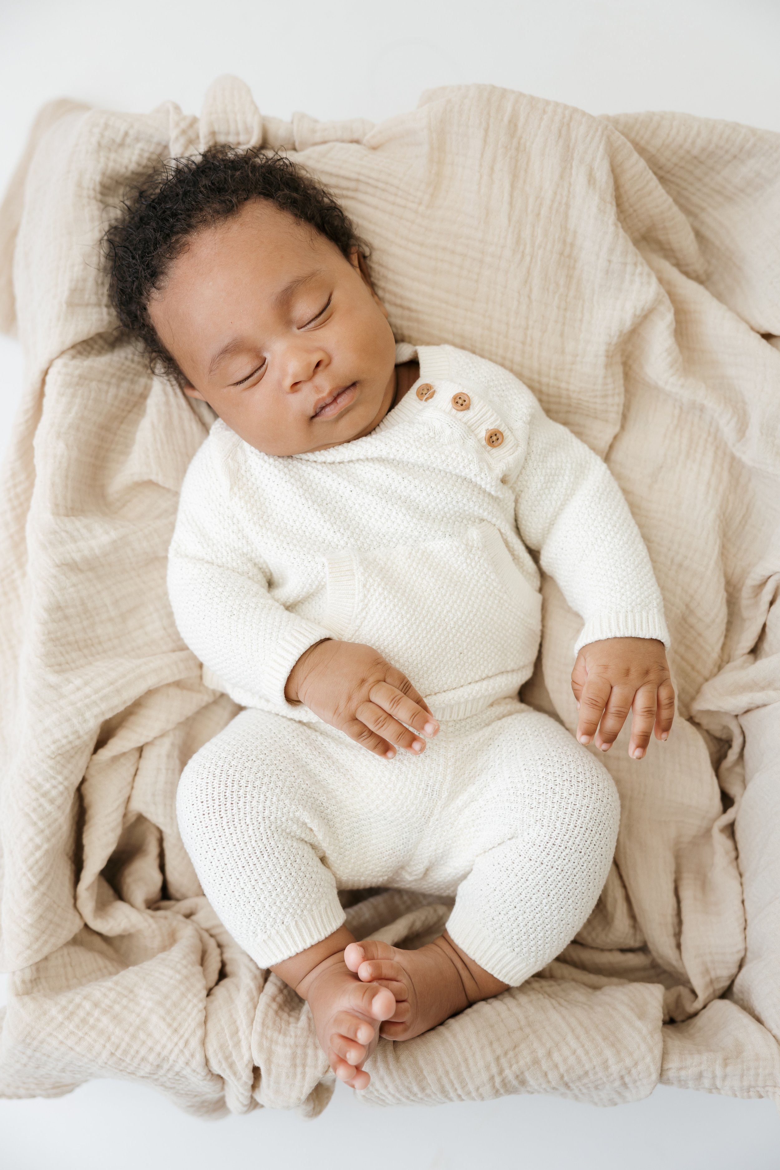 DTIIINewbornPortraits_060925_StaborStudios-3.jpg
