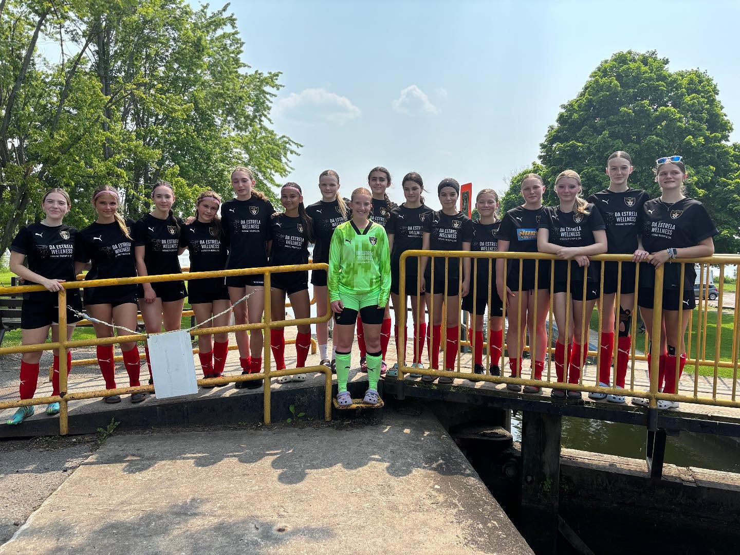 ⚽️🎉🌟TOURNAMENT HIGHLIGHTS🌟🎉⚽️

Our Girls U15 Black team were also in a tournament this past weekend, June 7-8th. The girls played in the Peterborough Challenge Cup and had a strong showing. They were undefeated on Saturday but just missed qualifi