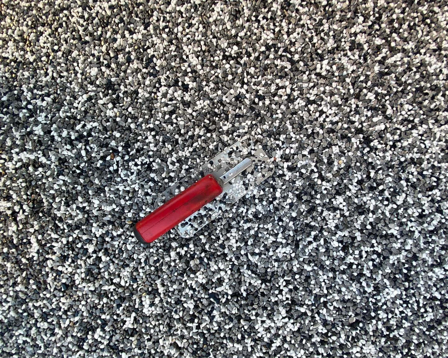 Fugenloser Boden Steinteppich @terralith 
.
.
.
#steinteppiche #steinteppich #marmorsteinteppich #fugenlos #fugenlosebodenbel&auml;ge #immobilienmaklervorarlberg #malerservice #bringfarbeindeinleben #imst #renovieren #mieterwechsel  #immobilienmarket